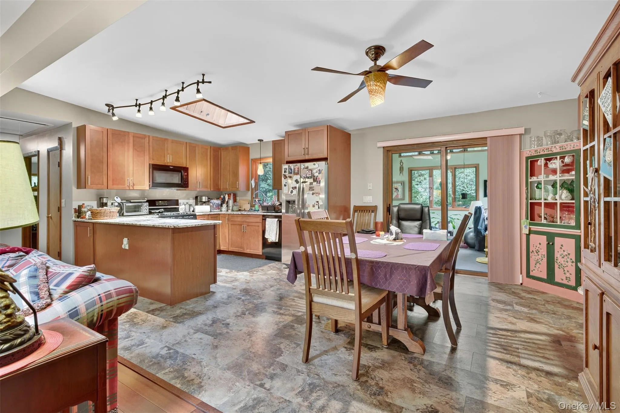 41 Penny Lane, Lloyd, NY, 3 Bedrooms Bedrooms, 6 Rooms Rooms,2 BathroomsBathrooms,Residential,For Rent,Penny,0,1036310 41 Penny Lane, Lloyd, NY, 3 Bedrooms Bedrooms, 6 Rooms Rooms,2 BathroomsBathrooms,Residential,For Rent,Penny,0,1036310