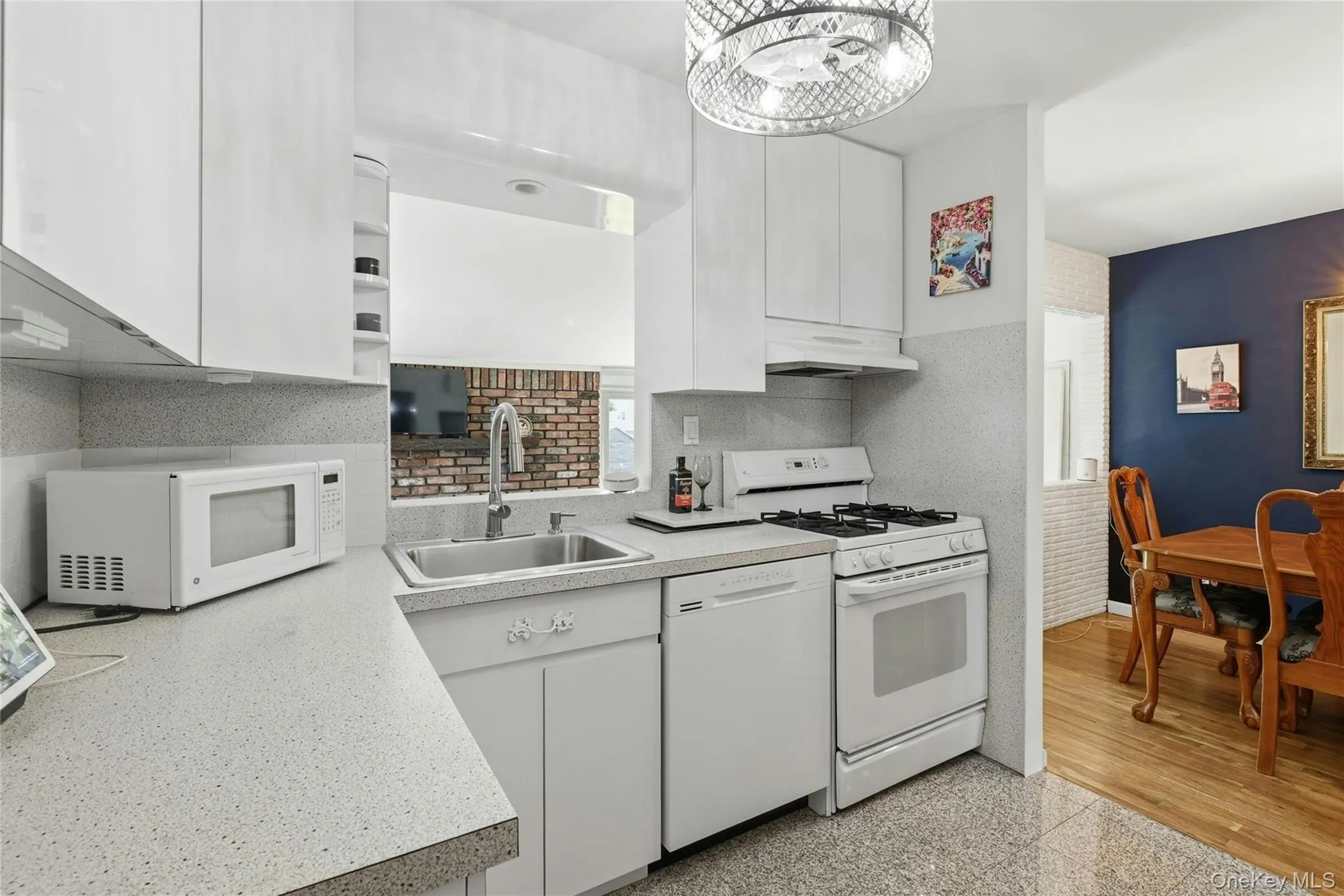 341 Hillcrest Drive, Oyster Bay, NY, 4 Bedrooms Bedrooms, 7 Rooms Rooms,3 BathroomsBathrooms,Residential,For Rent,Hillcrest,0,1036312 341 Hillcrest Drive, Oyster Bay, NY, 4 Bedrooms Bedrooms, 7 Rooms Rooms,3 BathroomsBathrooms,Residential,For Rent,Hillcrest,0,1036312
