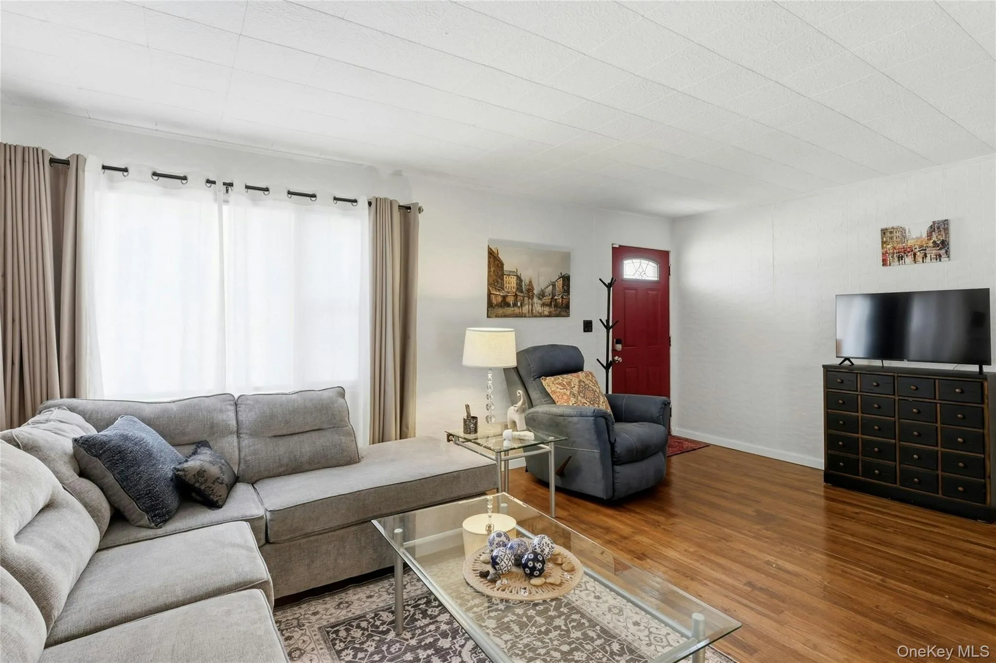 341 Hillcrest Drive, Oyster Bay, NY, 4 Bedrooms Bedrooms, 7 Rooms Rooms,3 BathroomsBathrooms,Residential,For Rent,Hillcrest,0,1036312 341 Hillcrest Drive, Oyster Bay, NY, 4 Bedrooms Bedrooms, 7 Rooms Rooms,3 BathroomsBathrooms,Residential,For Rent,Hillcrest,0,1036312