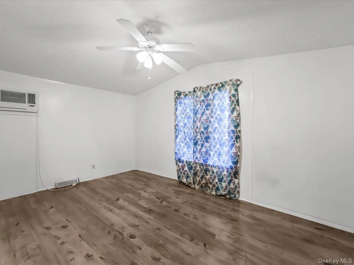 13 Mindy Lane, Islip, NY, 2 Bedrooms Bedrooms, 5 Rooms Rooms,2 BathroomsBathrooms,Residential,For Rent,Mindy Lane,0,1036313 13 Mindy Lane, Islip, NY, 2 Bedrooms Bedrooms, 5 Rooms Rooms,2 BathroomsBathrooms,Residential,For Rent,Mindy Lane,0,1036313