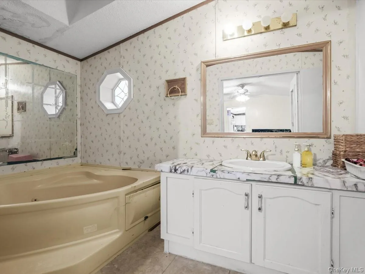 13 Mindy Lane, Islip, NY, 2 Bedrooms Bedrooms, 5 Rooms Rooms,2 BathroomsBathrooms,Residential,For Rent,Mindy Lane,0,1036313 13 Mindy Lane, Islip, NY, 2 Bedrooms Bedrooms, 5 Rooms Rooms,2 BathroomsBathrooms,Residential,For Rent,Mindy Lane,0,1036313