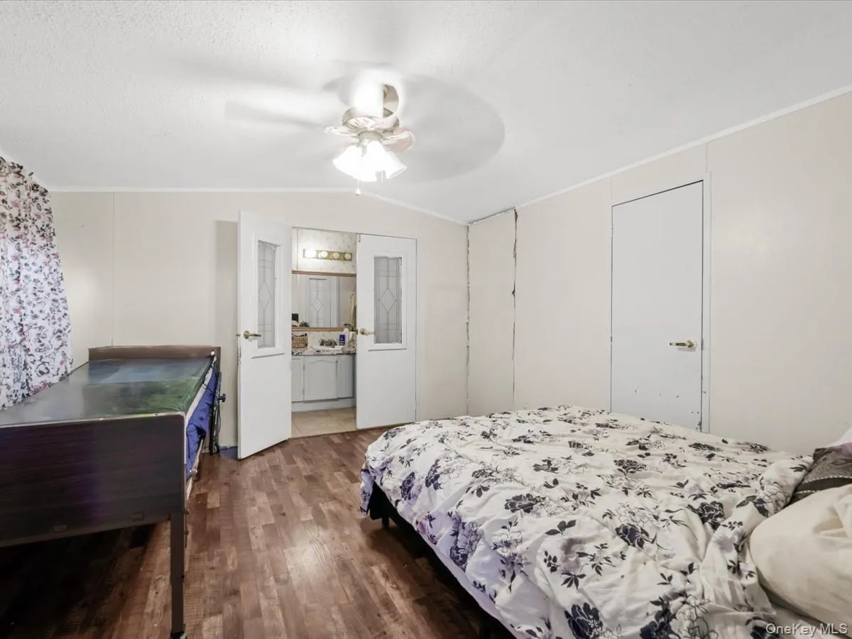 13 Mindy Lane, Islip, NY, 2 Bedrooms Bedrooms, 5 Rooms Rooms,2 BathroomsBathrooms,Residential,For Rent,Mindy Lane,0,1036313 13 Mindy Lane, Islip, NY, 2 Bedrooms Bedrooms, 5 Rooms Rooms,2 BathroomsBathrooms,Residential,For Rent,Mindy Lane,0,1036313