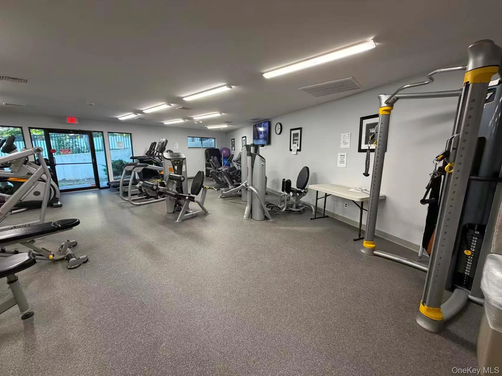 137 Foxwood Drive, Oyster Bay, NY, 4 Bedrooms Bedrooms, 10 Rooms Rooms,3 BathroomsBathrooms,Residential Lease,For Rent,Foxwood,0,1036314 137 Foxwood Drive, Oyster Bay, NY, 4 Bedrooms Bedrooms, 10 Rooms Rooms,3 BathroomsBathrooms,Residential Lease,For Rent,Foxwood,0,1036314