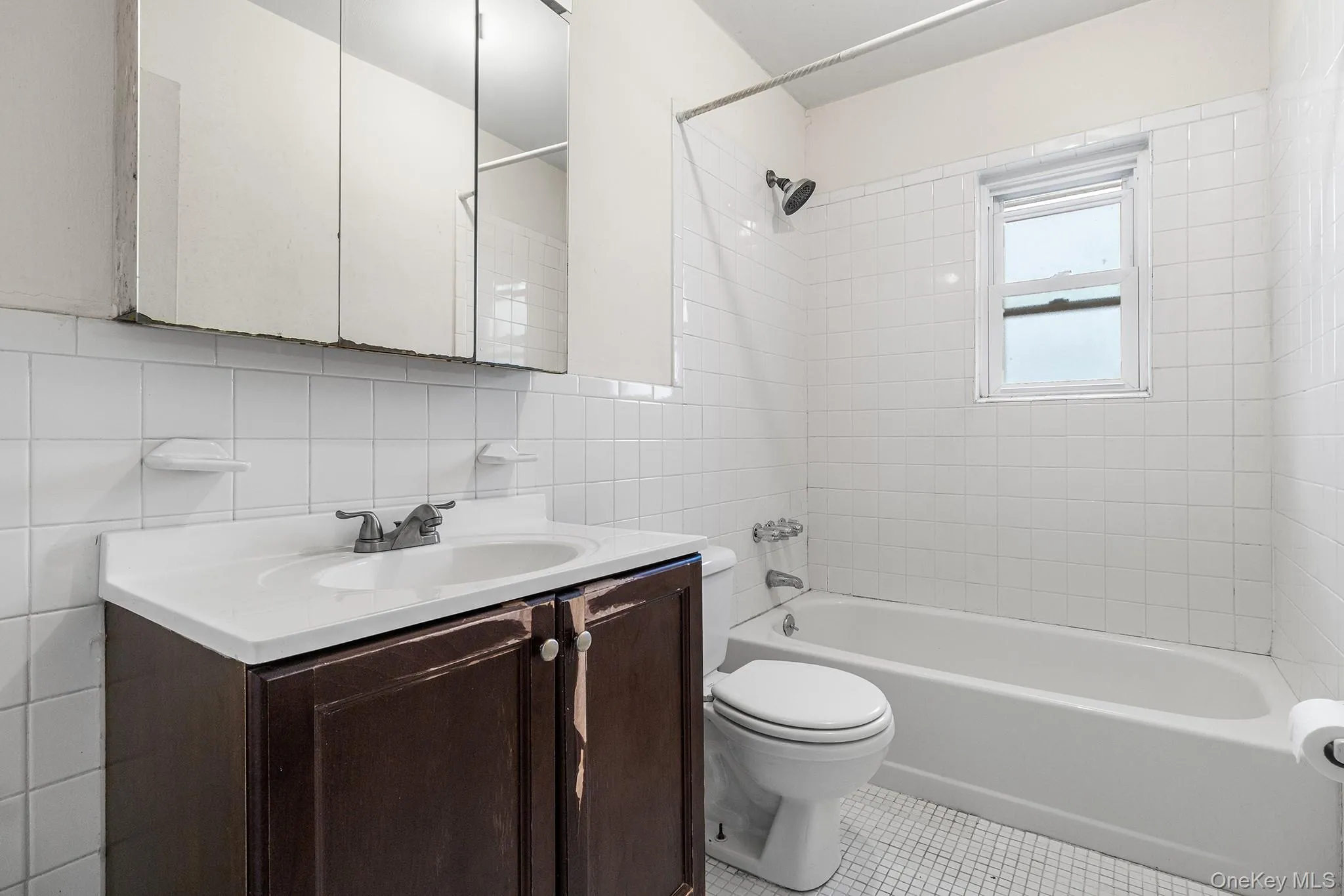 490 Main Street, Oyster Bay, NY, 1 Bedroom Bedrooms, 4 Rooms Rooms,1 BathroomBathrooms,Residential,For Rent,Main,0,1036320 490 Main Street, Oyster Bay, NY, 1 Bedroom Bedrooms, 4 Rooms Rooms,1 BathroomBathrooms,Residential,For Rent,Main,0,1036320