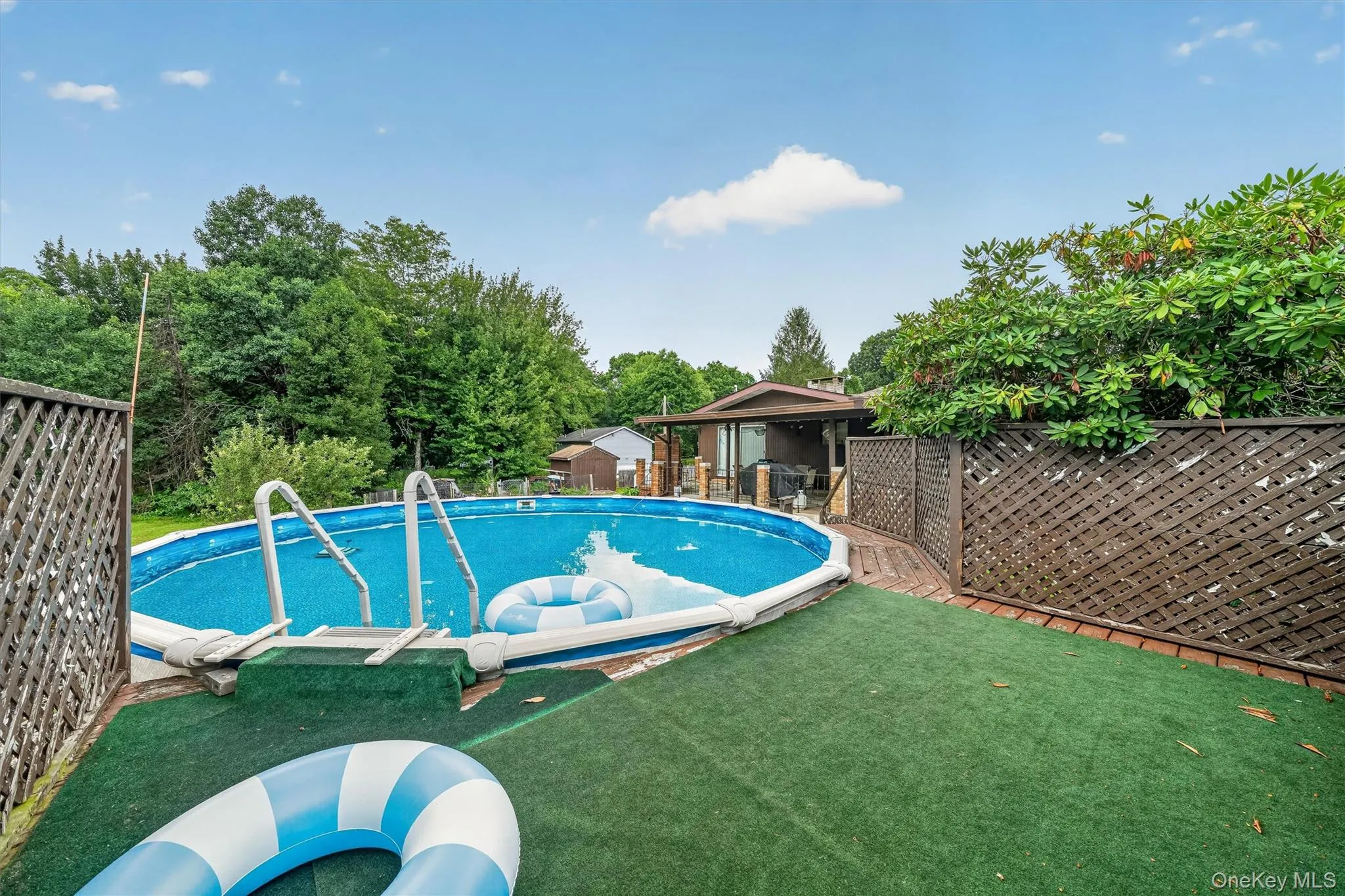 Above ground pool! Above ground pool!