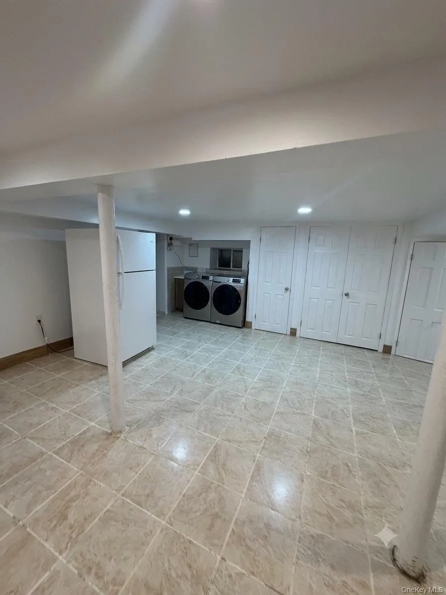 15744 Quince Avenue, New York, NY, 5 Bedrooms Bedrooms, 9 Rooms Rooms,4 BathroomsBathrooms,Residential,For Rent,Quince,0,1036324 15744 Quince Avenue, New York, NY, 5 Bedrooms Bedrooms, 9 Rooms Rooms,4 BathroomsBathrooms,Residential,For Rent,Quince,0,1036324