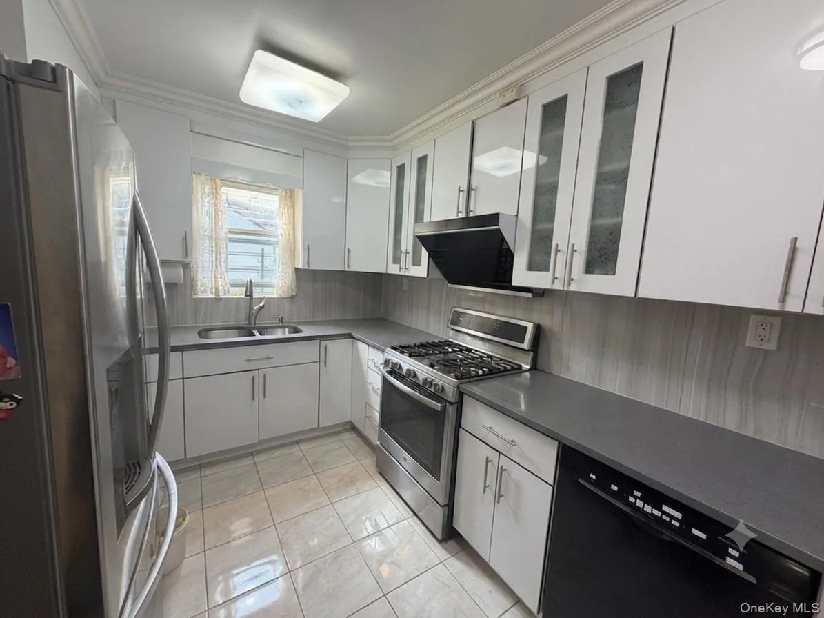 15744 Quince Avenue, New York, NY, 5 Bedrooms Bedrooms, 9 Rooms Rooms,4 BathroomsBathrooms,Residential,For Rent,Quince,0,1036324 15744 Quince Avenue, New York, NY, 5 Bedrooms Bedrooms, 9 Rooms Rooms,4 BathroomsBathrooms,Residential,For Rent,Quince,0,1036324