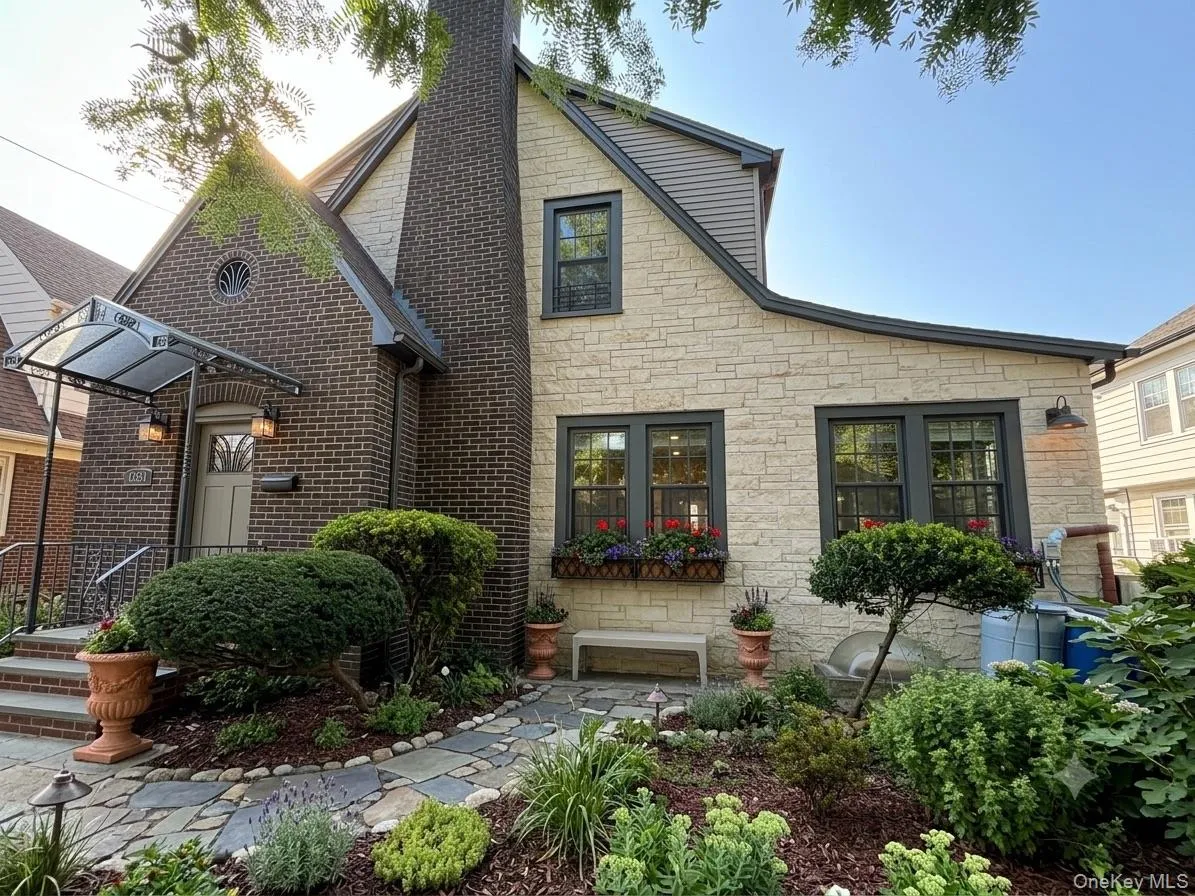 15744 Quince Avenue, New York, NY, 5 Bedrooms Bedrooms, 9 Rooms Rooms,4 BathroomsBathrooms,Residential,For Rent,Quince,0,1036324 15744 Quince Avenue, New York, NY, 5 Bedrooms Bedrooms, 9 Rooms Rooms,4 BathroomsBathrooms,Residential,For Rent,Quince,0,1036324