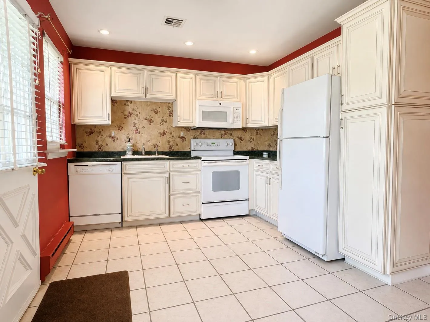 344 Woodbridge Drive, Brookhaven, NY, 2 Bedrooms Bedrooms, 5 Rooms Rooms,2 BathroomsBathrooms,Residential,For Rent,Woodbridge,0,1036326 344 Woodbridge Drive, Brookhaven, NY, 2 Bedrooms Bedrooms, 5 Rooms Rooms,2 BathroomsBathrooms,Residential,For Rent,Woodbridge,0,1036326