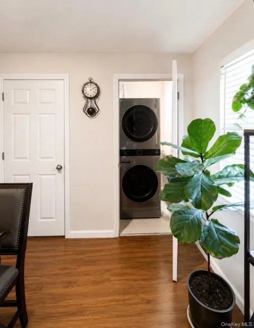 42 Saint Marys Avenue, New York, NY, 3 Bedrooms Bedrooms, 7 Rooms Rooms,2 BathroomsBathrooms,Residential,For Rent,Saint Marys,0,1036329 42 Saint Marys Avenue, New York, NY, 3 Bedrooms Bedrooms, 7 Rooms Rooms,2 BathroomsBathrooms,Residential,For Rent,Saint Marys,0,1036329