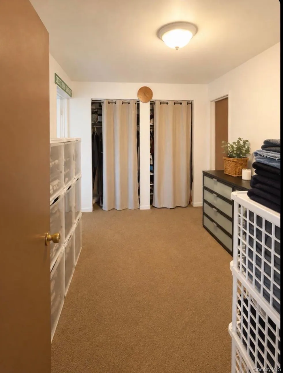 42 Saint Marys Avenue, New York, NY, 3 Bedrooms Bedrooms, 7 Rooms Rooms,2 BathroomsBathrooms,Residential,For Rent,Saint Marys,0,1036329 42 Saint Marys Avenue, New York, NY, 3 Bedrooms Bedrooms, 7 Rooms Rooms,2 BathroomsBathrooms,Residential,For Rent,Saint Marys,0,1036329