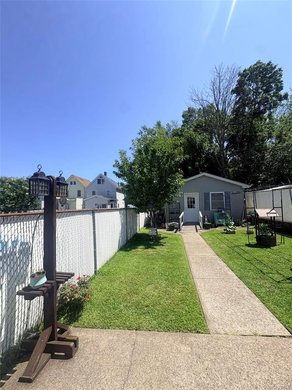42 Saint Marys Avenue, New York, NY, 3 Bedrooms Bedrooms, 7 Rooms Rooms,2 BathroomsBathrooms,Residential,For Rent,Saint Marys,0,1036329 42 Saint Marys Avenue, New York, NY, 3 Bedrooms Bedrooms, 7 Rooms Rooms,2 BathroomsBathrooms,Residential,For Rent,Saint Marys,0,1036329