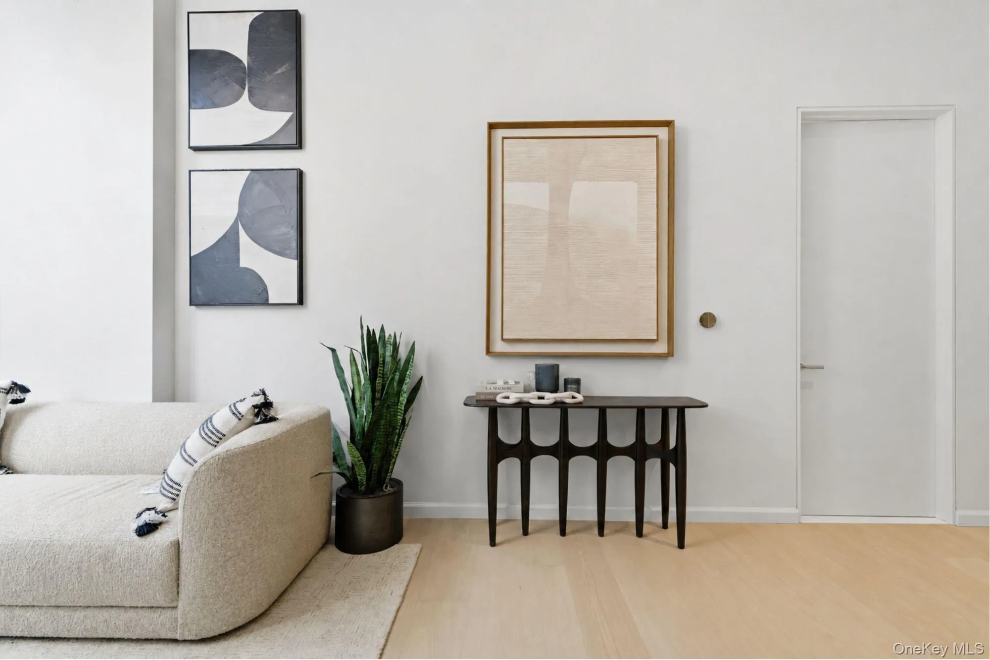 25-08 43rd Avenue, New York, NY, 1 Bedroom Bedrooms, 3 Rooms Rooms,1 BathroomBathrooms,Residential,For Rent,43rd,0,1036332 25-08 43rd Avenue, New York, NY, 1 Bedroom Bedrooms, 3 Rooms Rooms,1 BathroomBathrooms,Residential,For Rent,43rd,0,1036332