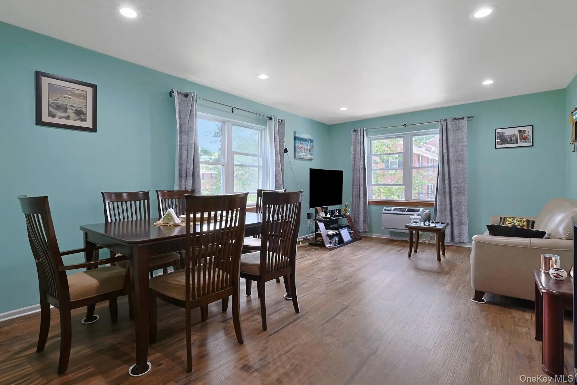 Dining and living room. Dining and living room.