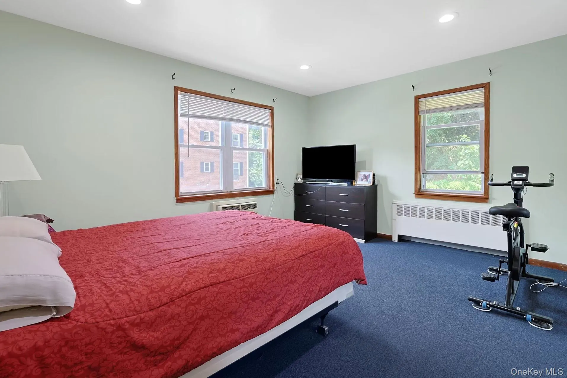 Primary bedroom. Primary bedroom.