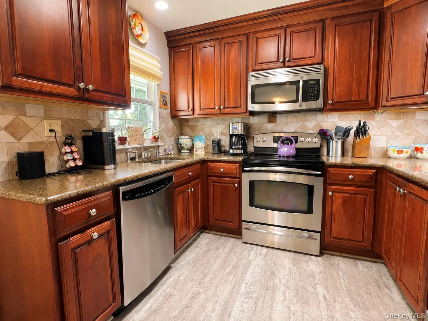 89 Enfield Court, Brookhaven, NY, 2 Bedrooms Bedrooms, 6 Rooms Rooms,2 BathroomsBathrooms,Residential,For Rent,Enfield,0,1036336 89 Enfield Court, Brookhaven, NY, 2 Bedrooms Bedrooms, 6 Rooms Rooms,2 BathroomsBathrooms,Residential,For Rent,Enfield,0,1036336