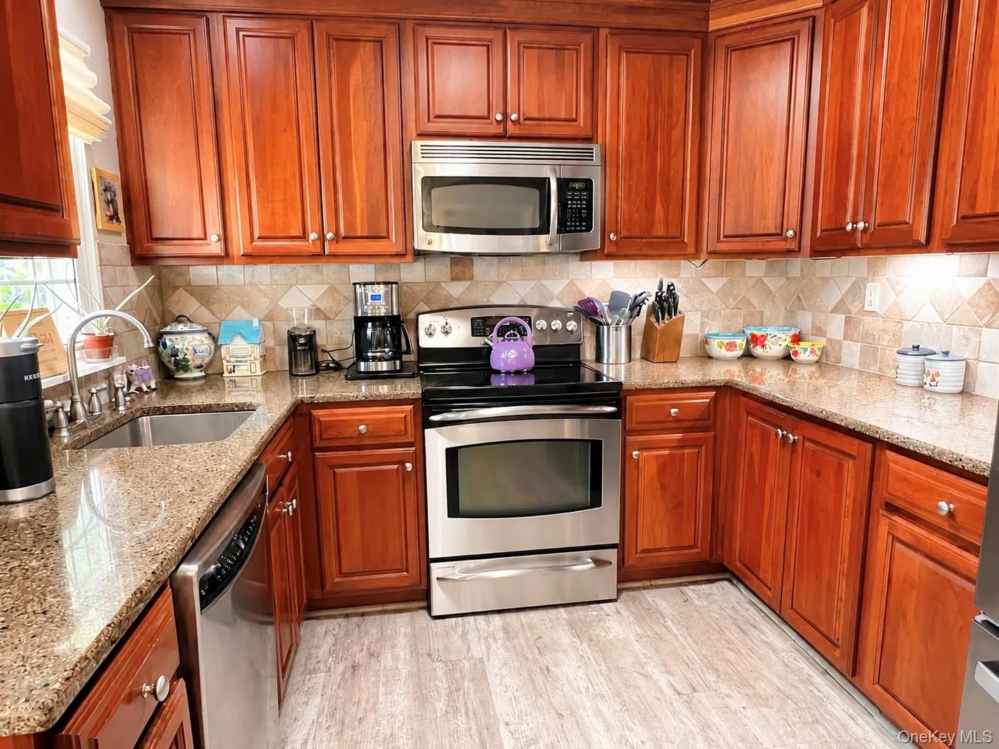89 Enfield Court, Brookhaven, NY, 2 Bedrooms Bedrooms, 6 Rooms Rooms,2 BathroomsBathrooms,Residential,For Rent,Enfield,0,1036336 89 Enfield Court, Brookhaven, NY, 2 Bedrooms Bedrooms, 6 Rooms Rooms,2 BathroomsBathrooms,Residential,For Rent,Enfield,0,1036336