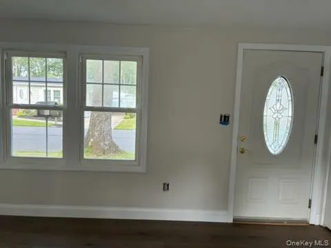 1661 Old Country Road Road, Riverhead, NY, 2 Bedrooms Bedrooms, 5 Rooms Rooms,2 BathroomsBathrooms,Residential,For Rent,Old Country Road,0,1036345 1661 Old Country Road Road, Riverhead, NY, 2 Bedrooms Bedrooms, 5 Rooms Rooms,2 BathroomsBathrooms,Residential,For Rent,Old Country Road,0,1036345