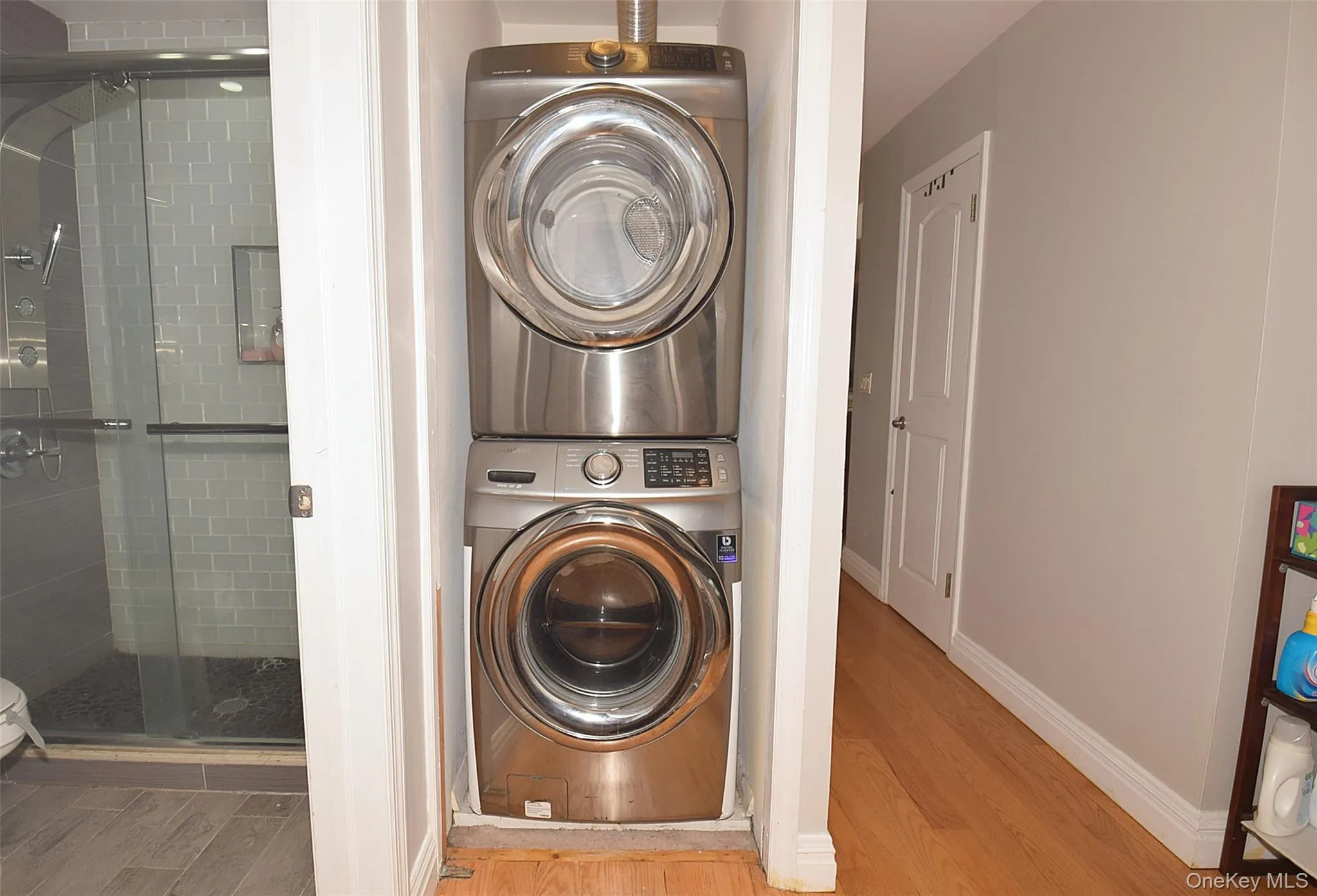 12-27 Diane Place, New York, NY, 2 Bedrooms Bedrooms, 5 Rooms Rooms,2 BathroomsBathrooms,Residential,For Rent,Diane,0,1036346 12-27 Diane Place, New York, NY, 2 Bedrooms Bedrooms, 5 Rooms Rooms,2 BathroomsBathrooms,Residential,For Rent,Diane,0,1036346