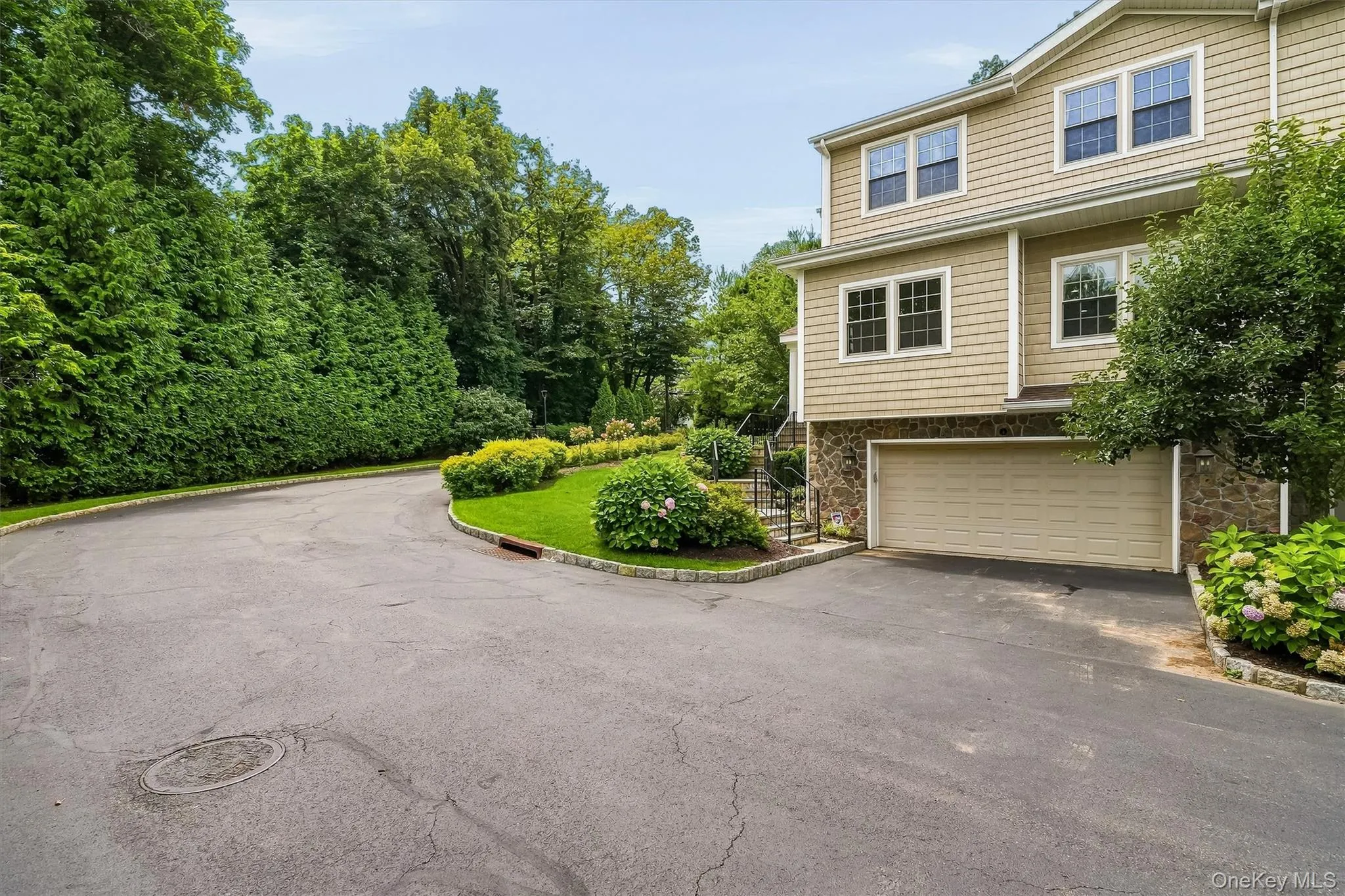 4 Preserve Court, Greenburgh, NY, 3 Bedrooms Bedrooms, 8 Rooms Rooms,2 BathroomsBathrooms,Residential,For Rent,Preserve,0,1036350 4 Preserve Court, Greenburgh, NY, 3 Bedrooms Bedrooms, 8 Rooms Rooms,2 BathroomsBathrooms,Residential,For Rent,Preserve,0,1036350
