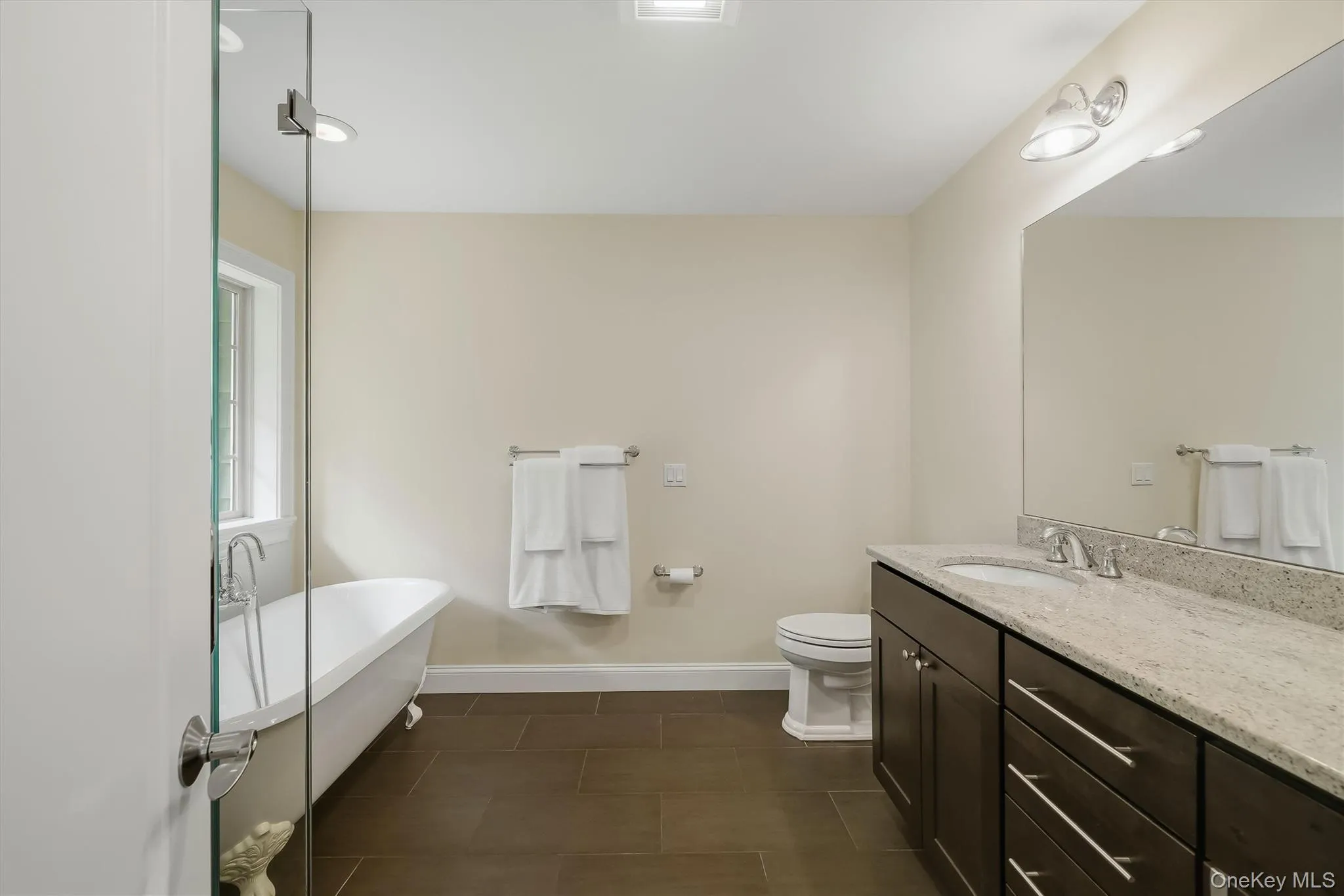 4 Preserve Court, Greenburgh, NY, 3 Bedrooms Bedrooms, 8 Rooms Rooms,2 BathroomsBathrooms,Residential,For Rent,Preserve,0,1036350 4 Preserve Court, Greenburgh, NY, 3 Bedrooms Bedrooms, 8 Rooms Rooms,2 BathroomsBathrooms,Residential,For Rent,Preserve,0,1036350