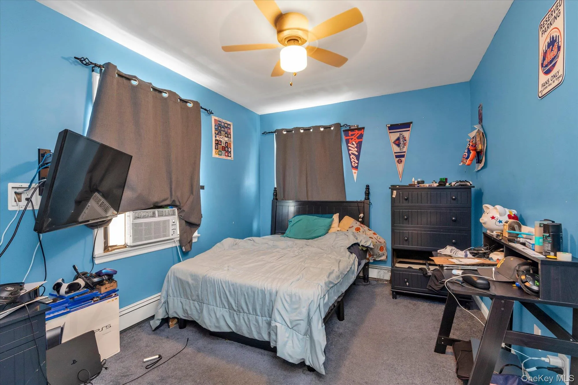 1 Windsor Place, Hempstead, NY, 6 Bedrooms Bedrooms, 10 Rooms Rooms,3 BathroomsBathrooms,Residential,For Rent,Windsor,0,1036351 1 Windsor Place, Hempstead, NY, 6 Bedrooms Bedrooms, 10 Rooms Rooms,3 BathroomsBathrooms,Residential,For Rent,Windsor,0,1036351