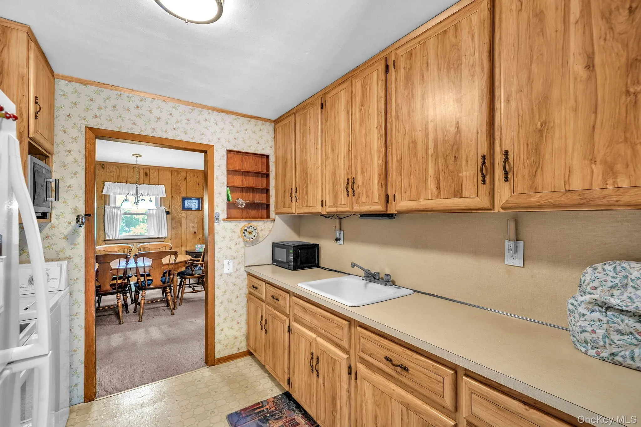 1 Bradish Lane, Babylon, NY, 3 Bedrooms Bedrooms, 6 Rooms Rooms,1 BathroomBathrooms,Residential,For Rent,Bradish,0,1036352 1 Bradish Lane, Babylon, NY, 3 Bedrooms Bedrooms, 6 Rooms Rooms,1 BathroomBathrooms,Residential,For Rent,Bradish,0,1036352