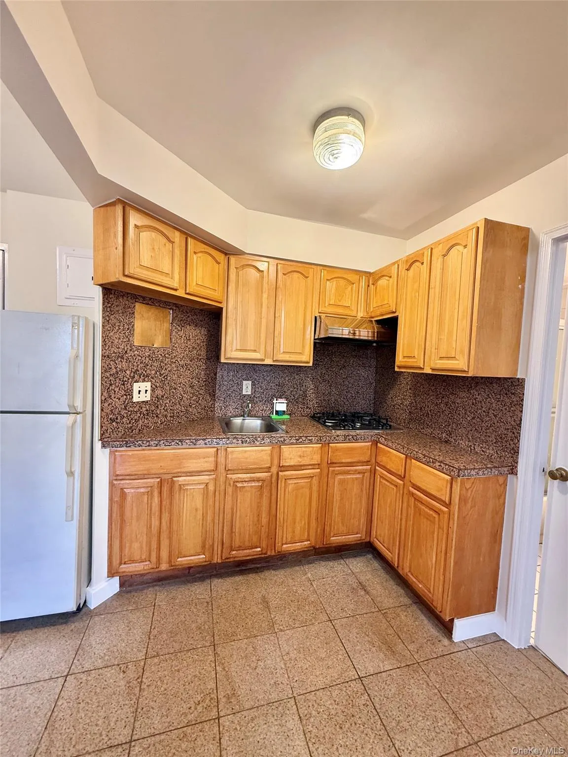 37-30 103rd Street, New York, NY, 2 Bedrooms Bedrooms, 5 Rooms Rooms,2 BathroomsBathrooms,Residential,For Rent,103rd,0,1036353 37-30 103rd Street, New York, NY, 2 Bedrooms Bedrooms, 5 Rooms Rooms,2 BathroomsBathrooms,Residential,For Rent,103rd,0,1036353