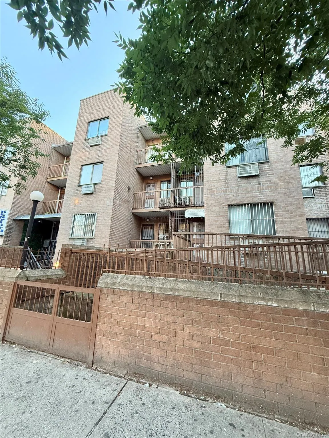 37-30 103rd Street, New York, NY, 2 Bedrooms Bedrooms, 5 Rooms Rooms,2 BathroomsBathrooms,Residential,For Rent,103rd,0,1036353 37-30 103rd Street, New York, NY, 2 Bedrooms Bedrooms, 5 Rooms Rooms,2 BathroomsBathrooms,Residential,For Rent,103rd,0,1036353