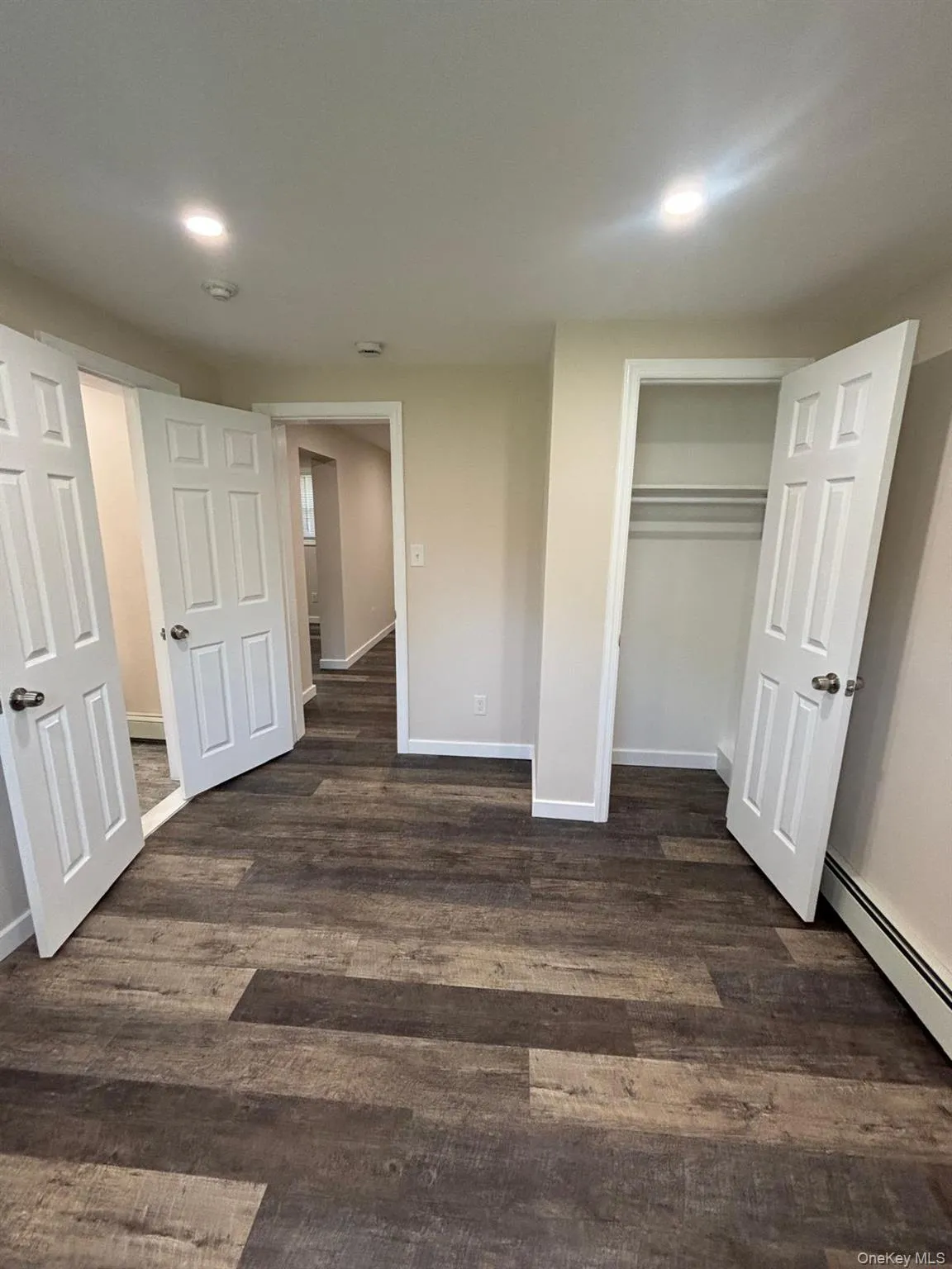 16 Bellport Street, Brookhaven, NY, 1 Bedroom Bedrooms, 2 Rooms Rooms,1 BathroomBathrooms,Residential Lease,For Rent,Bellport Street,0,1036358 16 Bellport Street, Brookhaven, NY, 1 Bedroom Bedrooms, 2 Rooms Rooms,1 BathroomBathrooms,Residential Lease,For Rent,Bellport Street,0,1036358