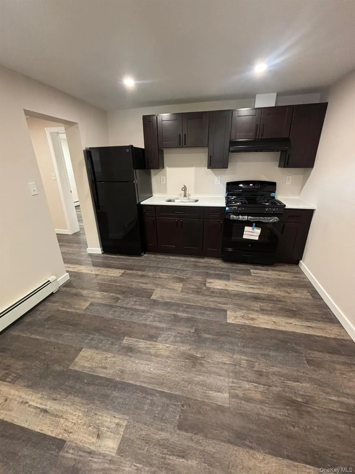 16 Bellport Street, Brookhaven, NY, 1 Bedroom Bedrooms, 2 Rooms Rooms,1 BathroomBathrooms,Residential Lease,For Rent,Bellport Street,0,1036358 16 Bellport Street, Brookhaven, NY, 1 Bedroom Bedrooms, 2 Rooms Rooms,1 BathroomBathrooms,Residential Lease,For Rent,Bellport Street,0,1036358