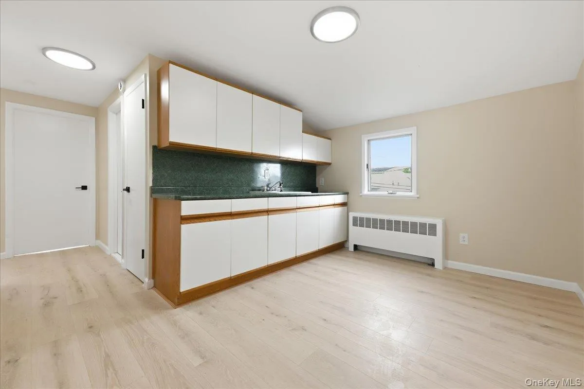 14 Crest Lane, Hempstead, NY, 5 Bedrooms Bedrooms, 9 Rooms Rooms,2 BathroomsBathrooms,Residential,For Rent,Crest,0,1036360 14 Crest Lane, Hempstead, NY, 5 Bedrooms Bedrooms, 9 Rooms Rooms,2 BathroomsBathrooms,Residential,For Rent,Crest,0,1036360