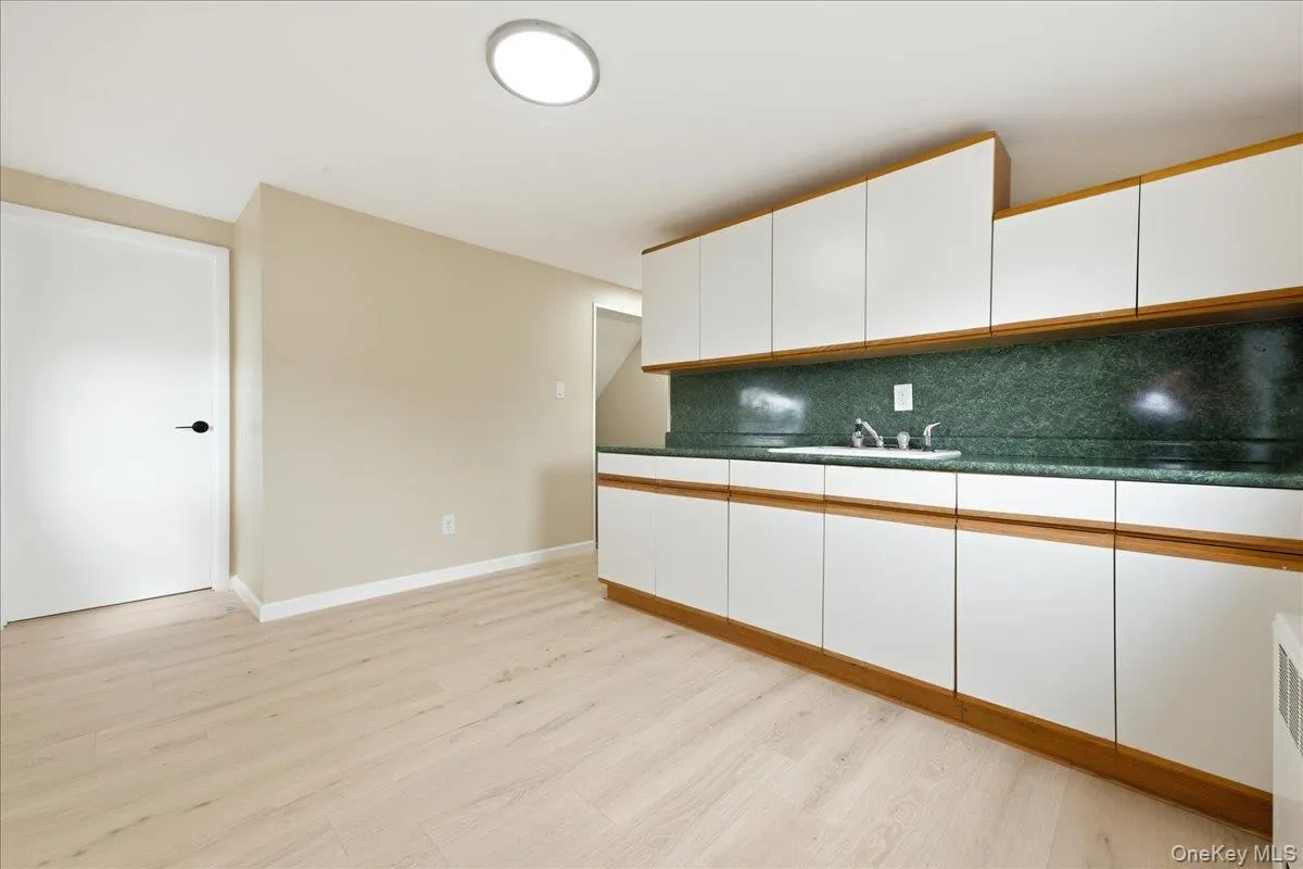 14 Crest Lane, Hempstead, NY, 5 Bedrooms Bedrooms, 9 Rooms Rooms,2 BathroomsBathrooms,Residential,For Rent,Crest,0,1036360 14 Crest Lane, Hempstead, NY, 5 Bedrooms Bedrooms, 9 Rooms Rooms,2 BathroomsBathrooms,Residential,For Rent,Crest,0,1036360