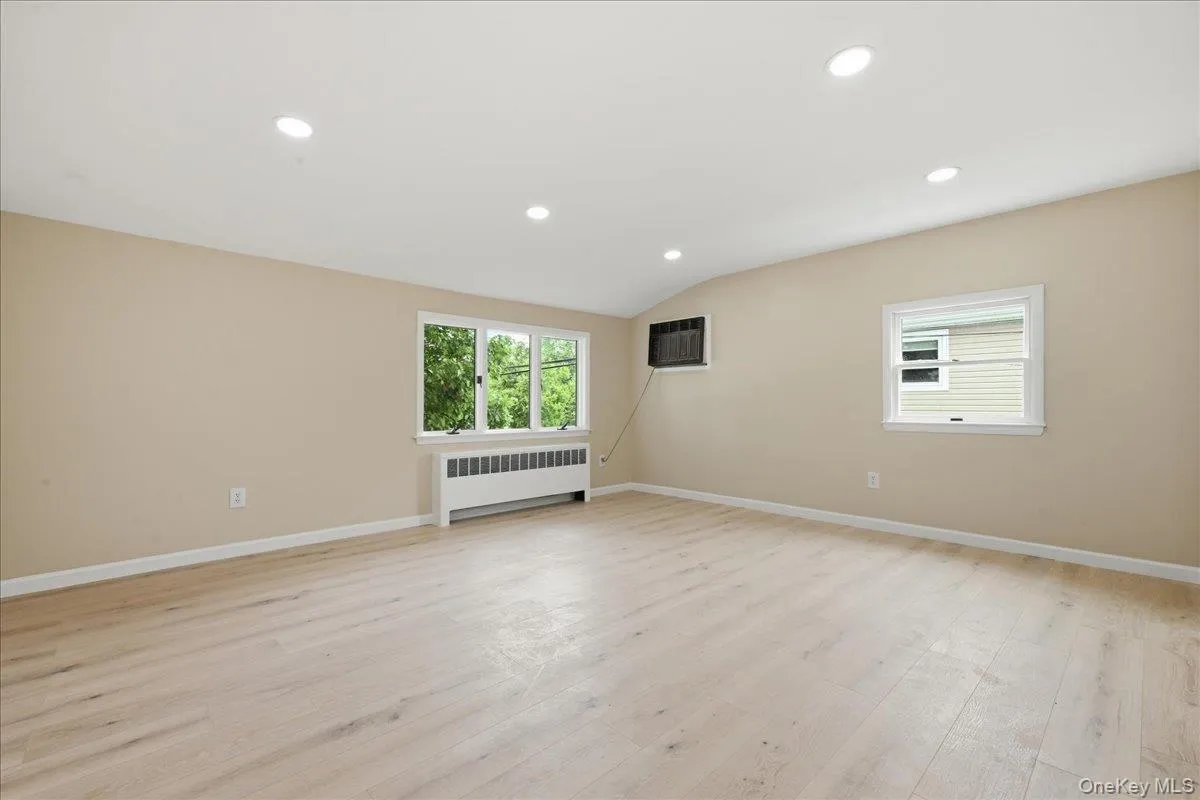14 Crest Lane, Hempstead, NY, 5 Bedrooms Bedrooms, 9 Rooms Rooms,2 BathroomsBathrooms,Residential,For Rent,Crest,0,1036360 14 Crest Lane, Hempstead, NY, 5 Bedrooms Bedrooms, 9 Rooms Rooms,2 BathroomsBathrooms,Residential,For Rent,Crest,0,1036360