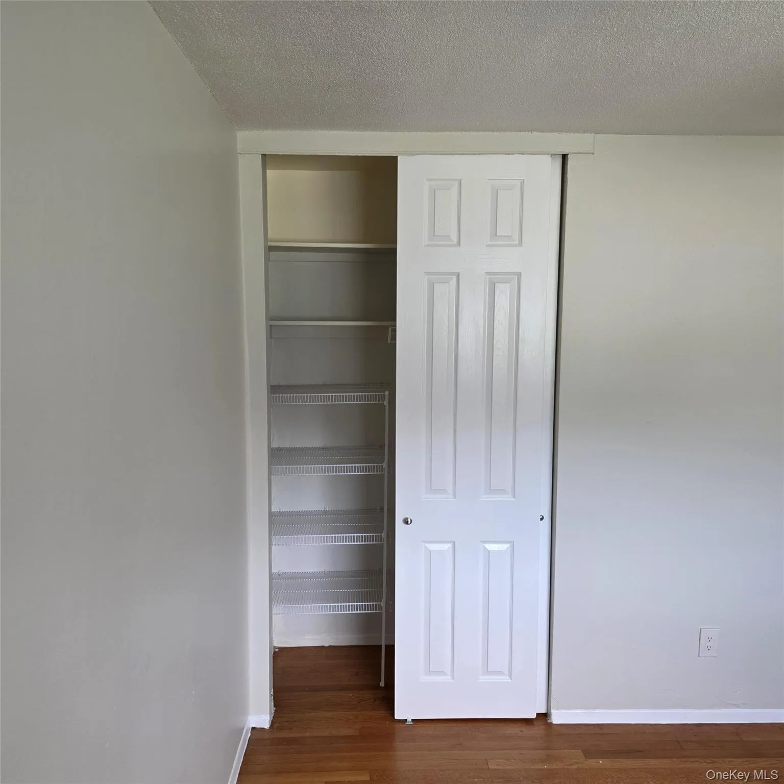 3 Fishkill Glen Drive, Fishkill, NY, 2 Bedrooms Bedrooms, 5 Rooms Rooms,1 BathroomBathrooms,Residential Lease,For Rent,Fishkill Glen,0,1036362 3 Fishkill Glen Drive, Fishkill, NY, 2 Bedrooms Bedrooms, 5 Rooms Rooms,1 BathroomBathrooms,Residential Lease,For Rent,Fishkill Glen,0,1036362
