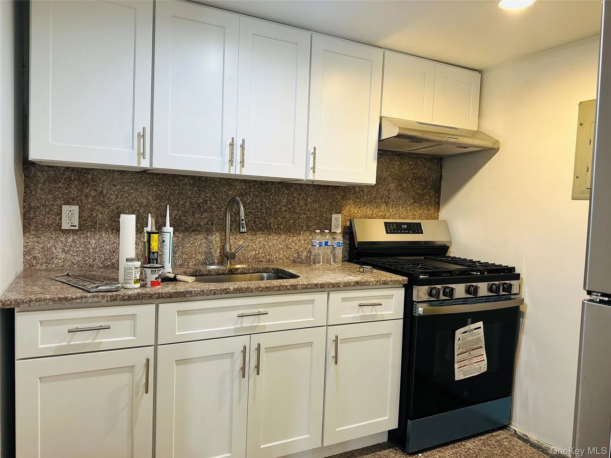 10009 39th Avenue, New York, NY, 2 Bedrooms Bedrooms, 4 Rooms Rooms,2 BathroomsBathrooms,Residential Lease,For Rent,39th,0,1036364 10009 39th Avenue, New York, NY, 2 Bedrooms Bedrooms, 4 Rooms Rooms,2 BathroomsBathrooms,Residential Lease,For Rent,39th,0,1036364