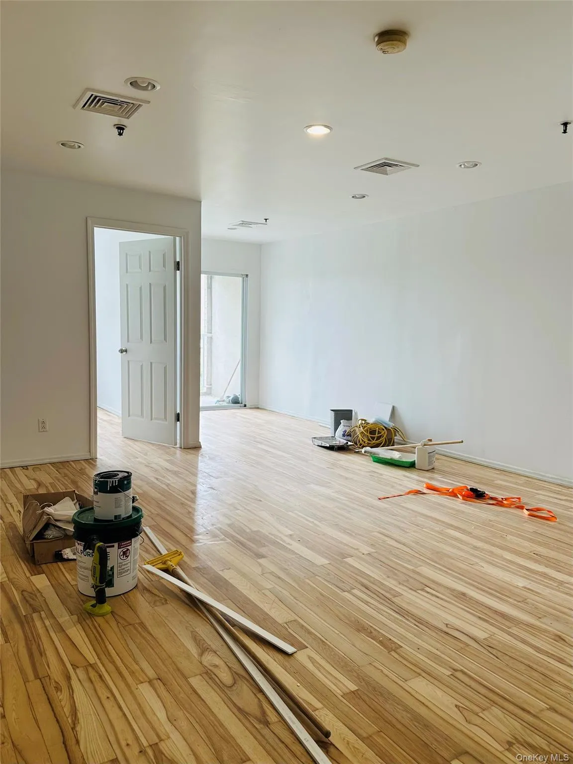 10009 39th Avenue, New York, NY, 2 Bedrooms Bedrooms, 4 Rooms Rooms,2 BathroomsBathrooms,Residential Lease,For Rent,39th,0,1036364 10009 39th Avenue, New York, NY, 2 Bedrooms Bedrooms, 4 Rooms Rooms,2 BathroomsBathrooms,Residential Lease,For Rent,39th,0,1036364