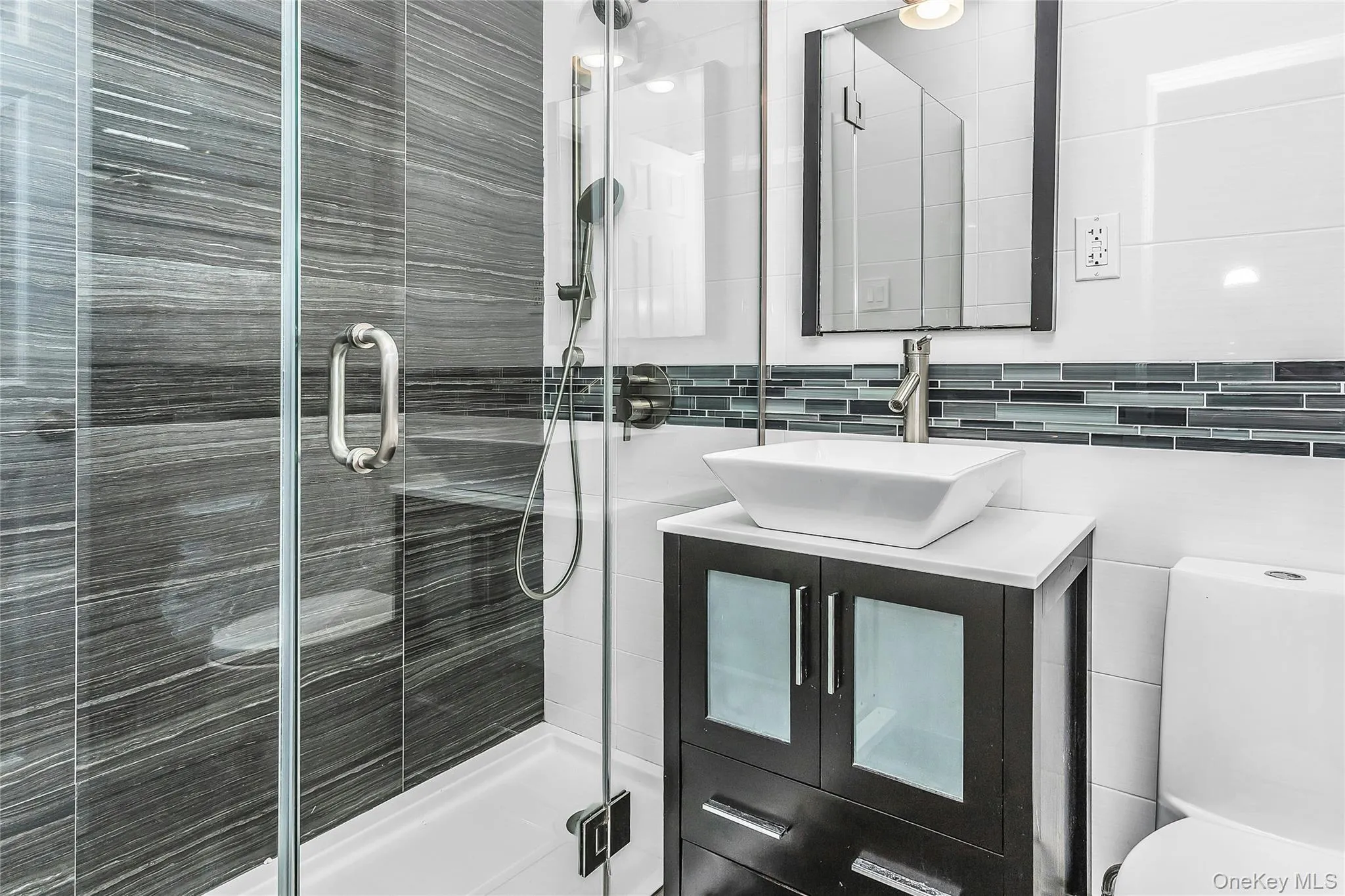 14962 Powells Cove Boulevard, New York, NY, 4 Bedrooms Bedrooms, 8 Rooms Rooms,4 BathroomsBathrooms,Residential,For Rent,Powells Cove,0,1036365 14962 Powells Cove Boulevard, New York, NY, 4 Bedrooms Bedrooms, 8 Rooms Rooms,4 BathroomsBathrooms,Residential,For Rent,Powells Cove,0,1036365