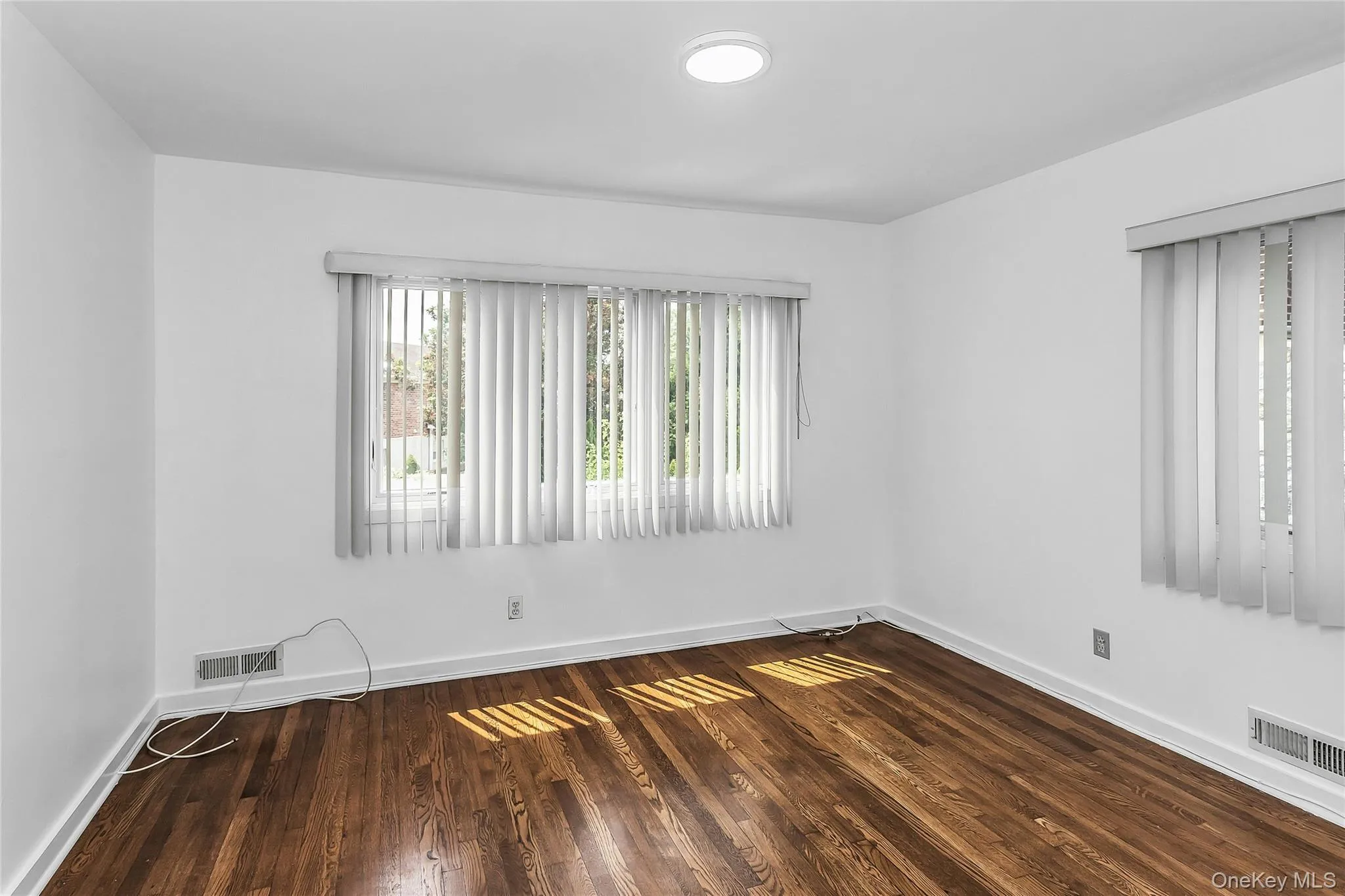 14962 Powells Cove Boulevard, New York, NY, 4 Bedrooms Bedrooms, 8 Rooms Rooms,4 BathroomsBathrooms,Residential,For Rent,Powells Cove,0,1036365 14962 Powells Cove Boulevard, New York, NY, 4 Bedrooms Bedrooms, 8 Rooms Rooms,4 BathroomsBathrooms,Residential,For Rent,Powells Cove,0,1036365