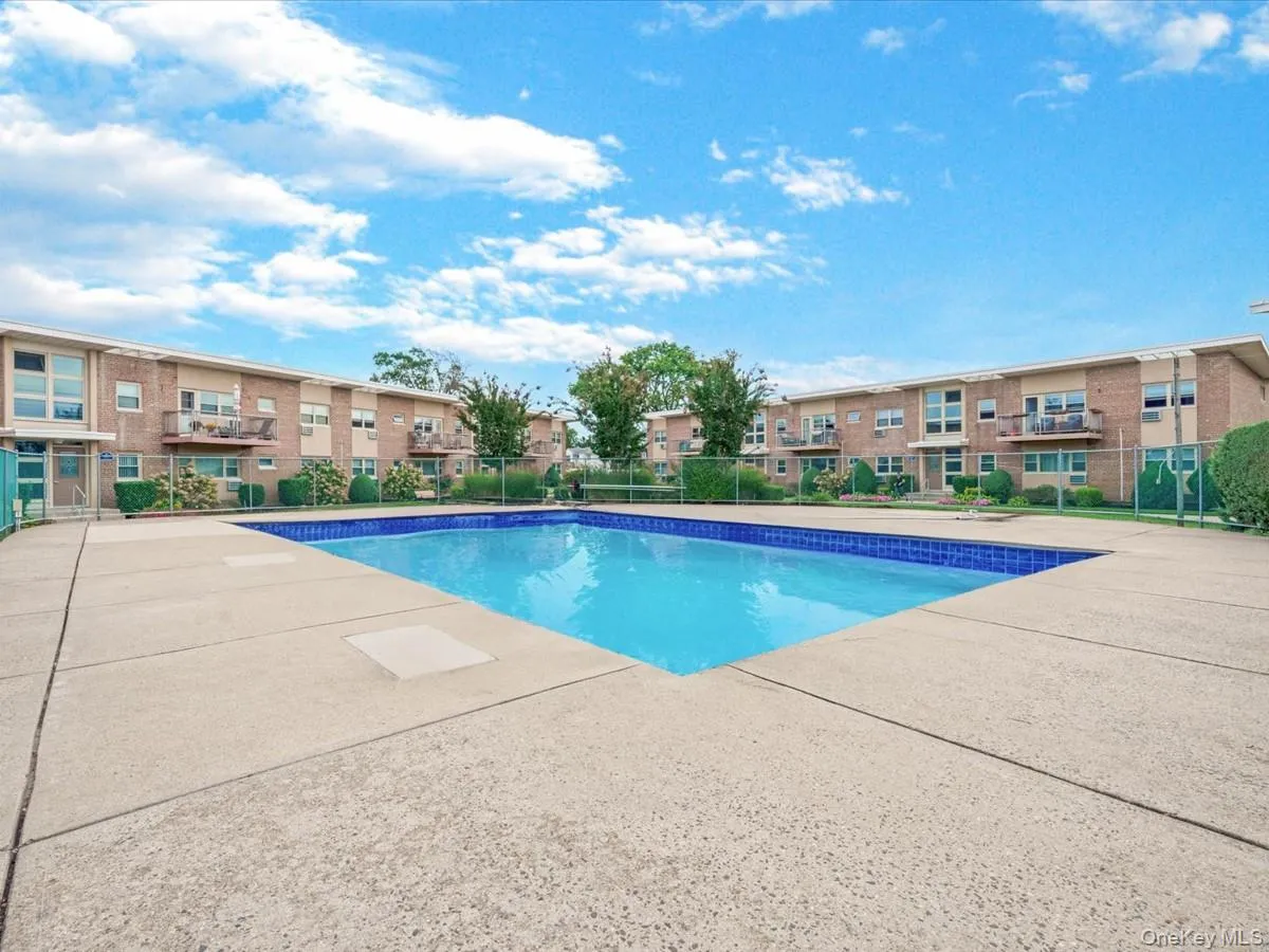 4 Rose Street, Hempstead, NY, 1 Bedroom Bedrooms, 3 Rooms Rooms,1 BathroomBathrooms,Residential,For Rent,Rose,0,1036366 4 Rose Street, Hempstead, NY, 1 Bedroom Bedrooms, 3 Rooms Rooms,1 BathroomBathrooms,Residential,For Rent,Rose,0,1036366