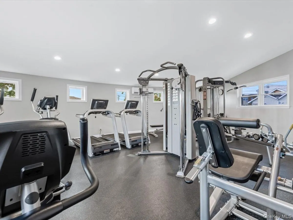 4 Rose Street, Hempstead, NY, 1 Bedroom Bedrooms, 3 Rooms Rooms,1 BathroomBathrooms,Residential,For Rent,Rose,0,1036366 4 Rose Street, Hempstead, NY, 1 Bedroom Bedrooms, 3 Rooms Rooms,1 BathroomBathrooms,Residential,For Rent,Rose,0,1036366