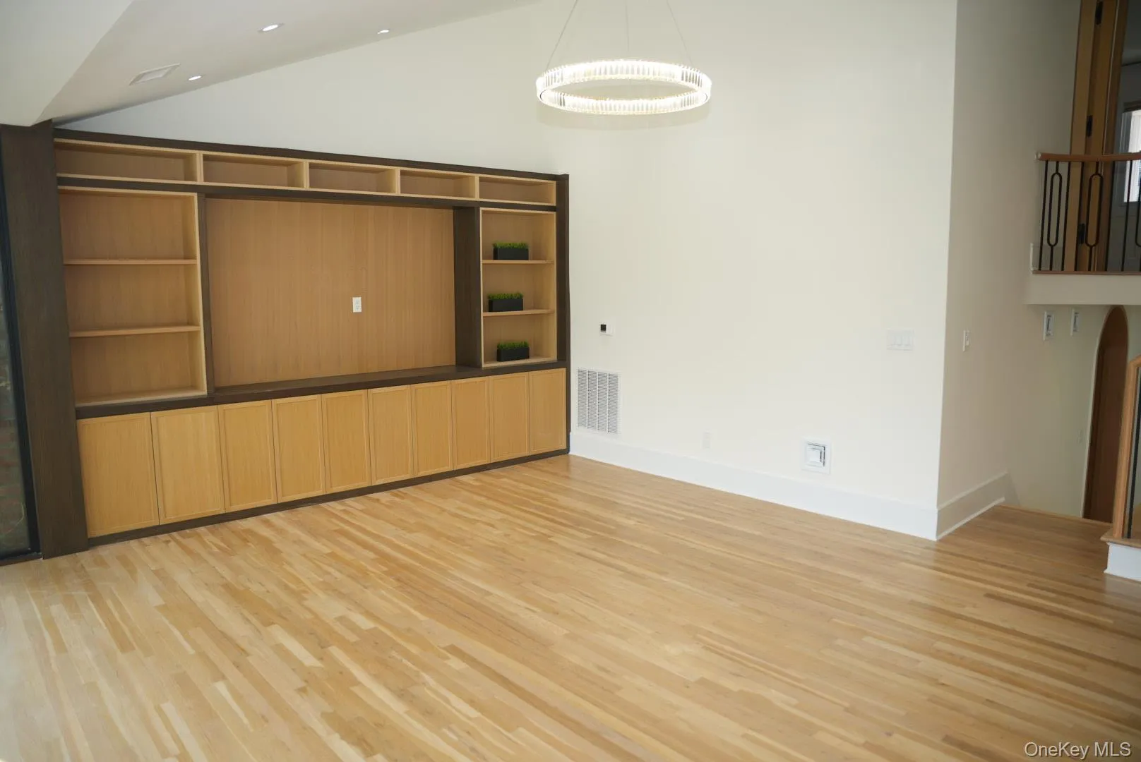 21 Wesleyan Road, Huntington, NY, 4 Bedrooms Bedrooms, 8 Rooms Rooms,2 BathroomsBathrooms,Residential,For Rent,Wesleyan,0,1036368 21 Wesleyan Road, Huntington, NY, 4 Bedrooms Bedrooms, 8 Rooms Rooms,2 BathroomsBathrooms,Residential,For Rent,Wesleyan,0,1036368