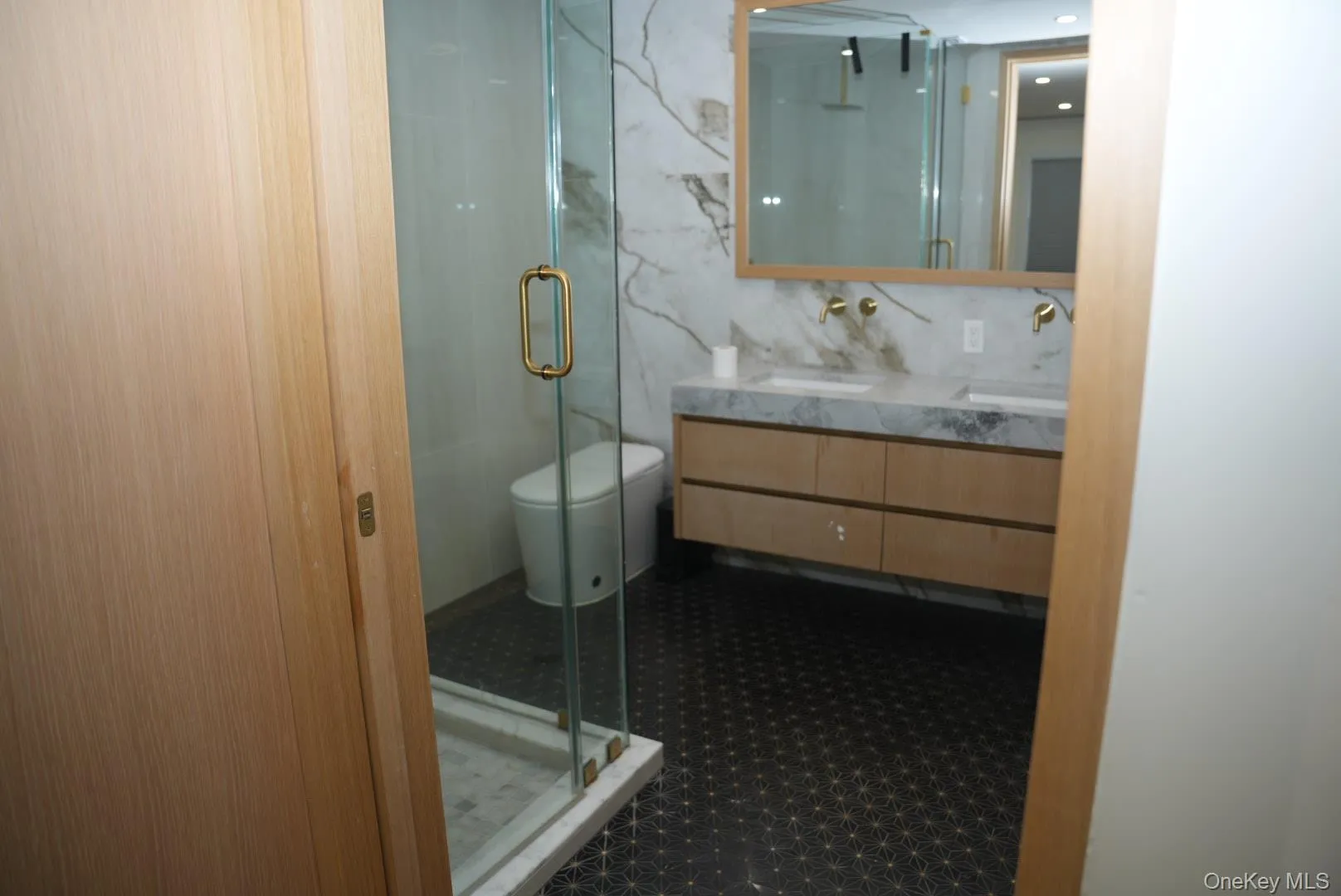 21 Wesleyan Road, Huntington, NY, 4 Bedrooms Bedrooms, 8 Rooms Rooms,2 BathroomsBathrooms,Residential,For Rent,Wesleyan,0,1036368 21 Wesleyan Road, Huntington, NY, 4 Bedrooms Bedrooms, 8 Rooms Rooms,2 BathroomsBathrooms,Residential,For Rent,Wesleyan,0,1036368