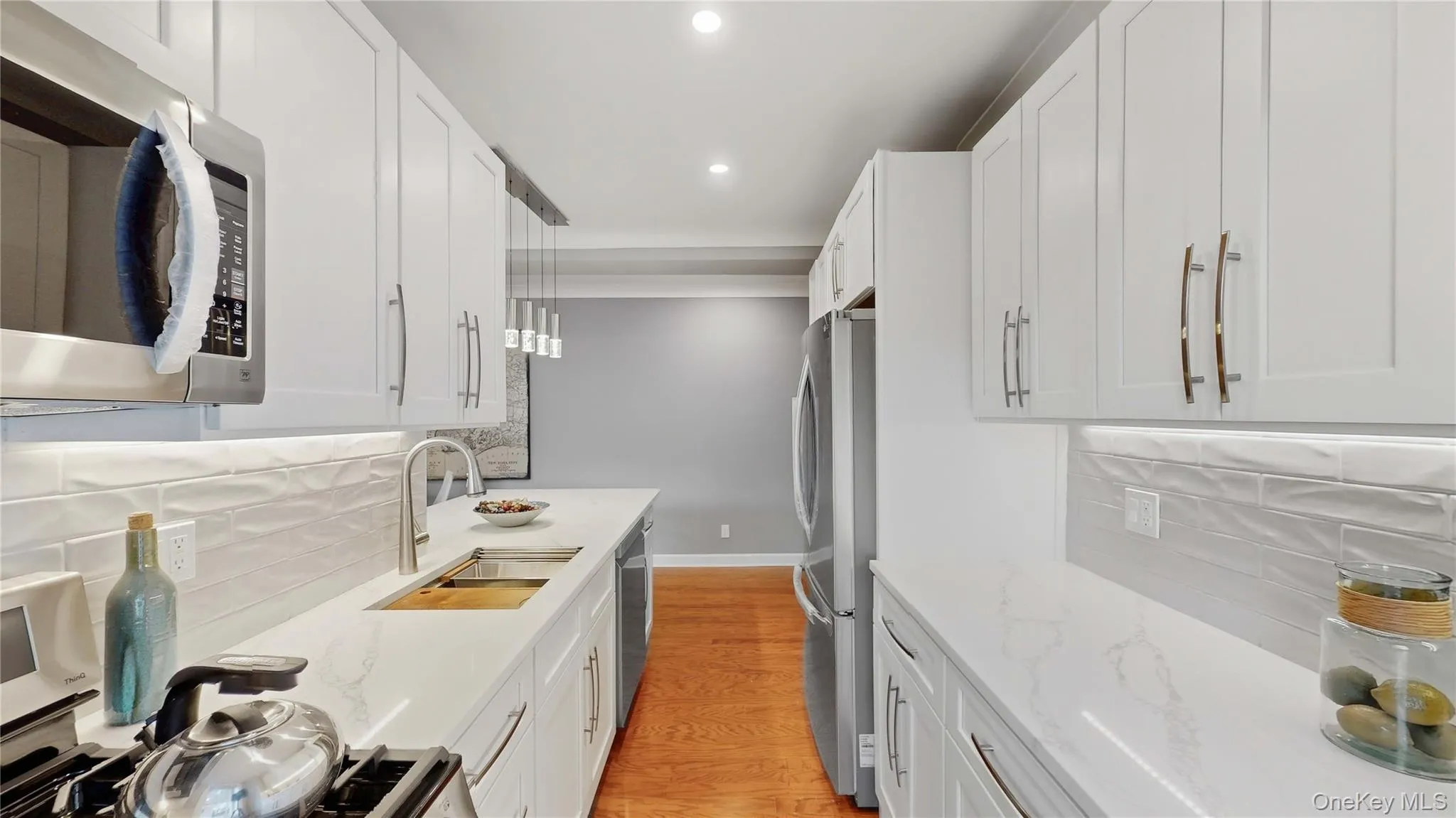 1133 Midland Avenue, Yonkers, NY, 1 Bedroom Bedrooms, 3 Rooms Rooms,1 BathroomBathrooms,Residential,For Rent,Midland,0,1036371 1133 Midland Avenue, Yonkers, NY, 1 Bedroom Bedrooms, 3 Rooms Rooms,1 BathroomBathrooms,Residential,For Rent,Midland,0,1036371