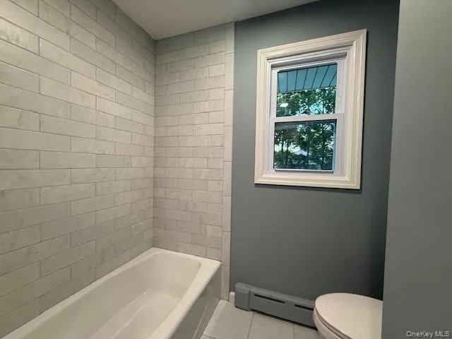 Full bathroom. Full bathroom.