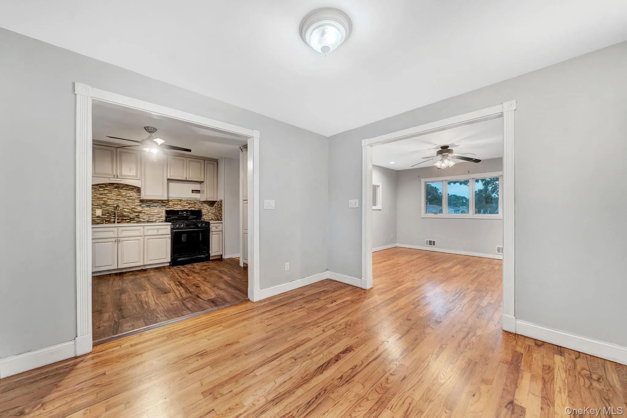 21 University Drive, Brookhaven, NY, 4 Bedrooms Bedrooms, 11 Rooms Rooms,2 BathroomsBathrooms,Residential,For Rent,University,0,1036382 21 University Drive, Brookhaven, NY, 4 Bedrooms Bedrooms, 11 Rooms Rooms,2 BathroomsBathrooms,Residential,For Rent,University,0,1036382