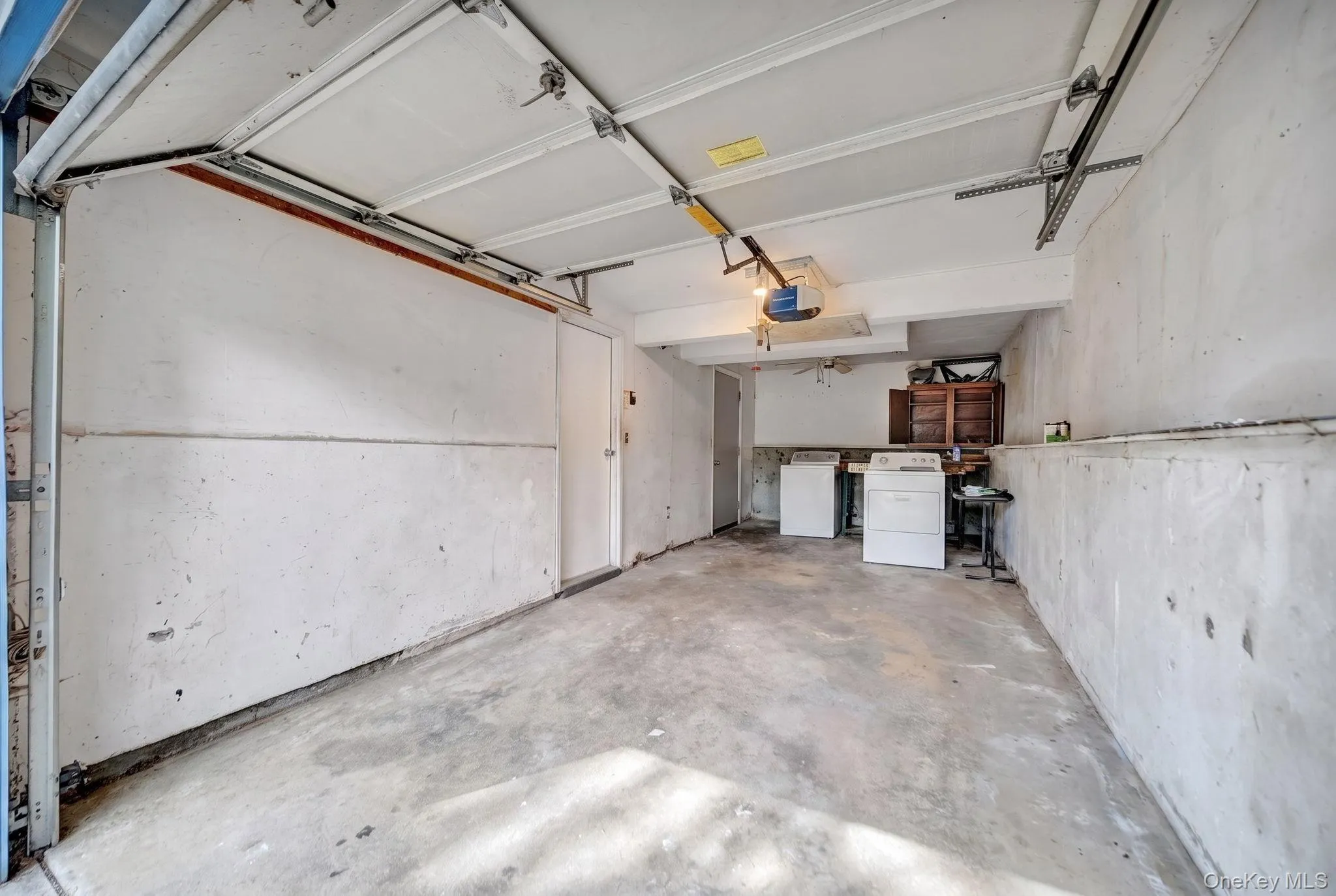21 University Drive, Brookhaven, NY, 4 Bedrooms Bedrooms, 11 Rooms Rooms,2 BathroomsBathrooms,Residential,For Rent,University,0,1036382 21 University Drive, Brookhaven, NY, 4 Bedrooms Bedrooms, 11 Rooms Rooms,2 BathroomsBathrooms,Residential,For Rent,University,0,1036382