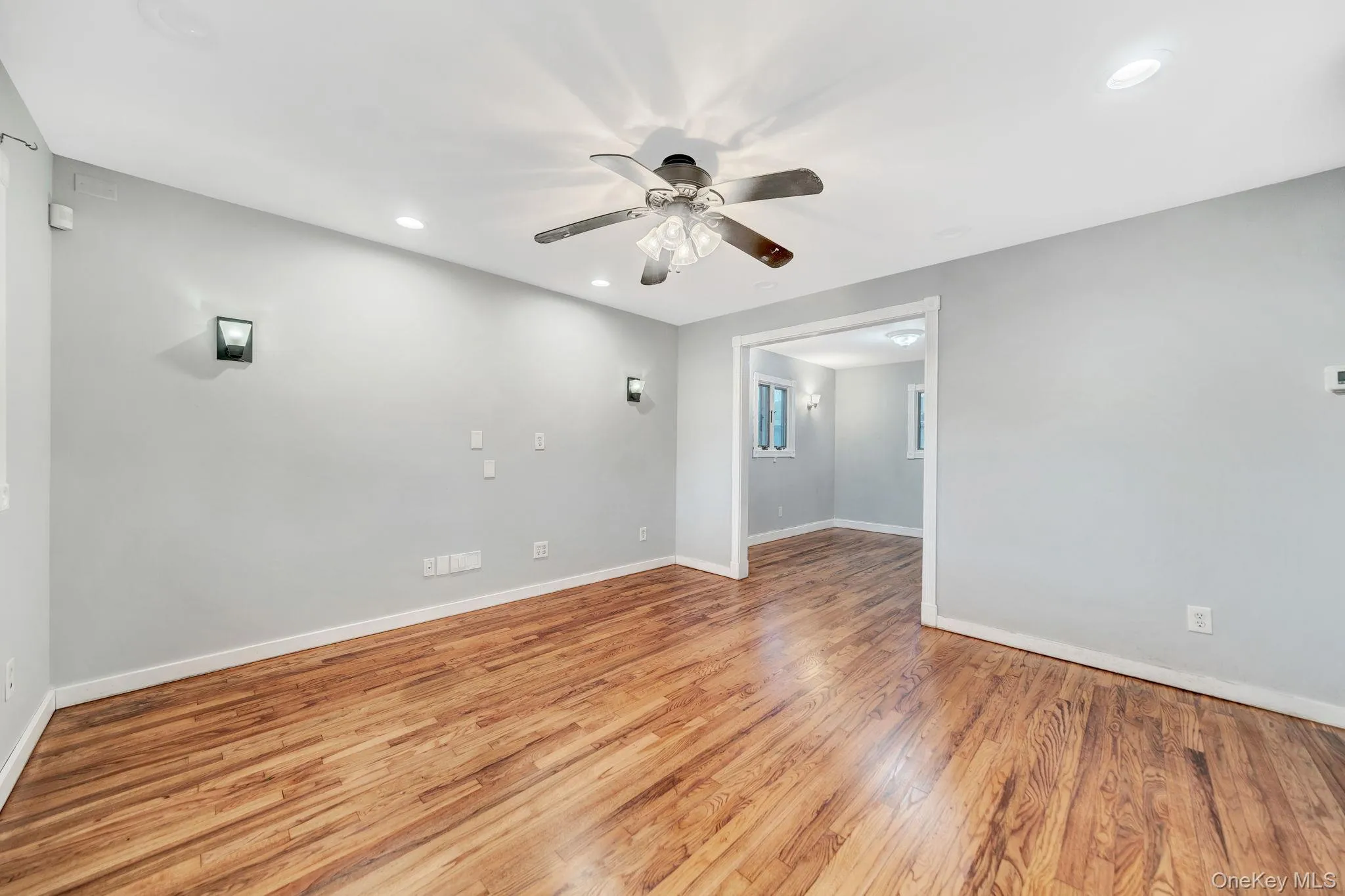21 University Drive, Brookhaven, NY, 4 Bedrooms Bedrooms, 11 Rooms Rooms,2 BathroomsBathrooms,Residential,For Rent,University,0,1036382 21 University Drive, Brookhaven, NY, 4 Bedrooms Bedrooms, 11 Rooms Rooms,2 BathroomsBathrooms,Residential,For Rent,University,0,1036382