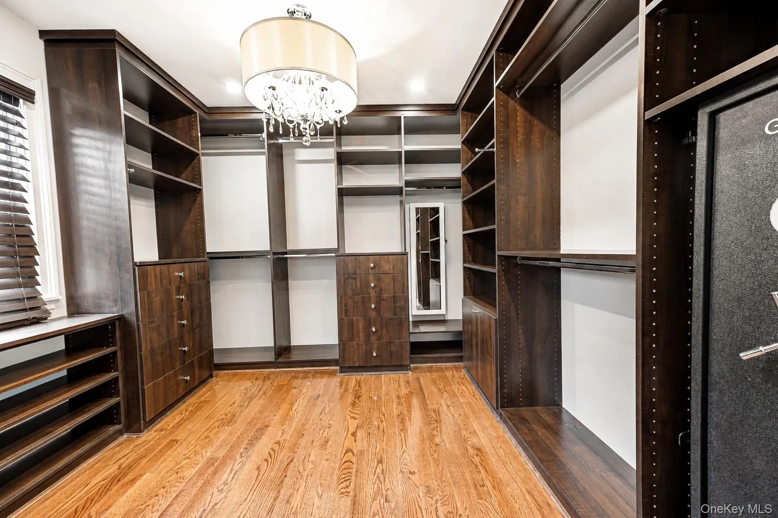 70 Nursery Street, Oyster Bay, NY, 4 Bedrooms Bedrooms, 9 Rooms Rooms,3 BathroomsBathrooms,Residential,For Rent,Nursery,0,1036391 70 Nursery Street, Oyster Bay, NY, 4 Bedrooms Bedrooms, 9 Rooms Rooms,3 BathroomsBathrooms,Residential,For Rent,Nursery,0,1036391