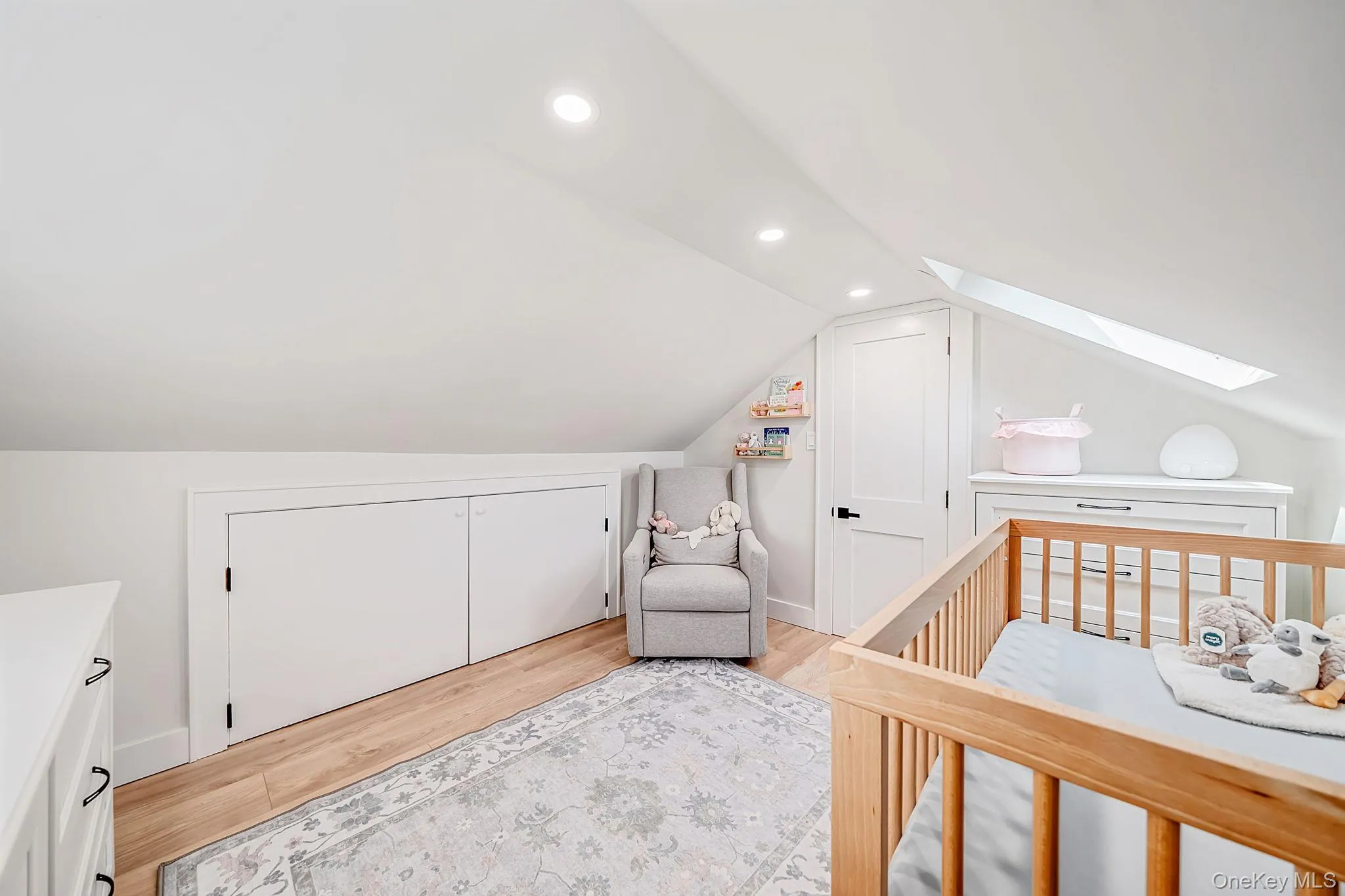 36 Mayflower Avenue, Smithtown, NY, 3 Bedrooms Bedrooms, 7 Rooms Rooms,1 BathroomBathrooms,Residential,For Rent,Mayflower,0,1036399 36 Mayflower Avenue, Smithtown, NY, 3 Bedrooms Bedrooms, 7 Rooms Rooms,1 BathroomBathrooms,Residential,For Rent,Mayflower,0,1036399